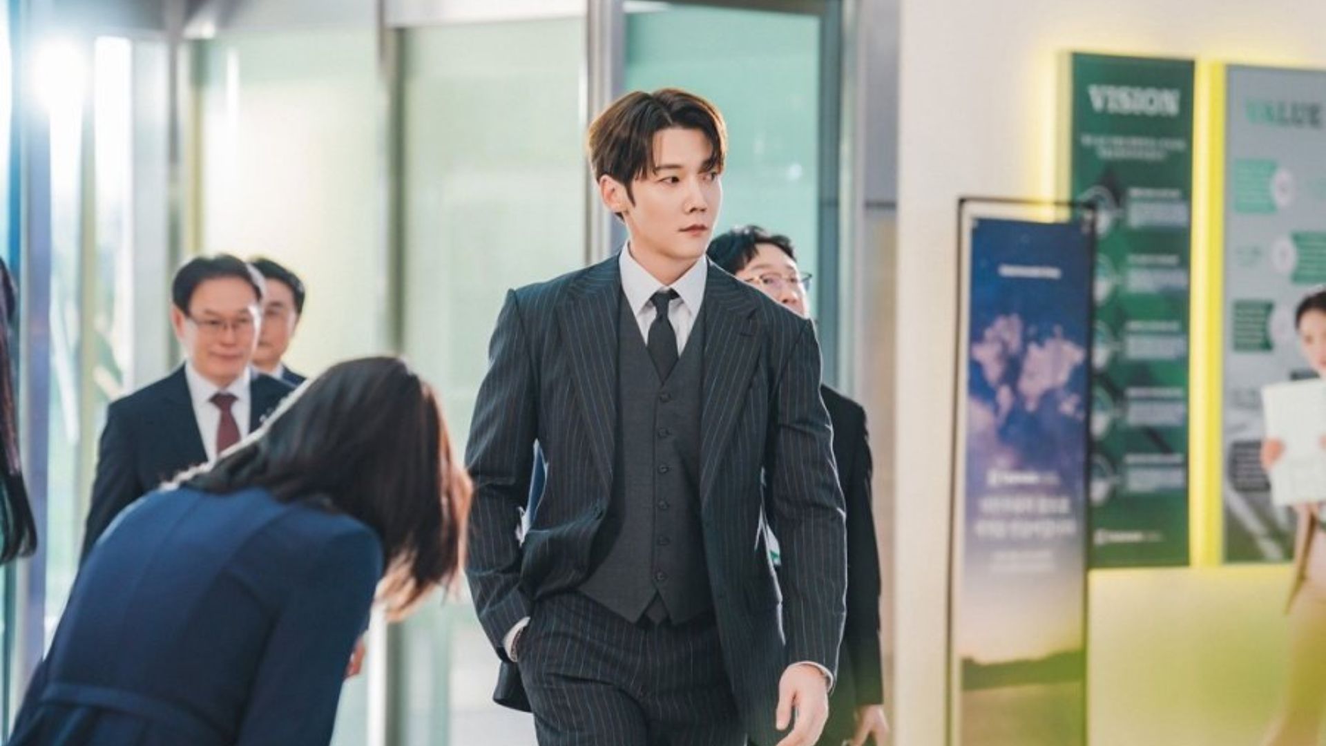 CEO Kang Du Jun từ thực dụng sang trách nhiệm và yêu thật