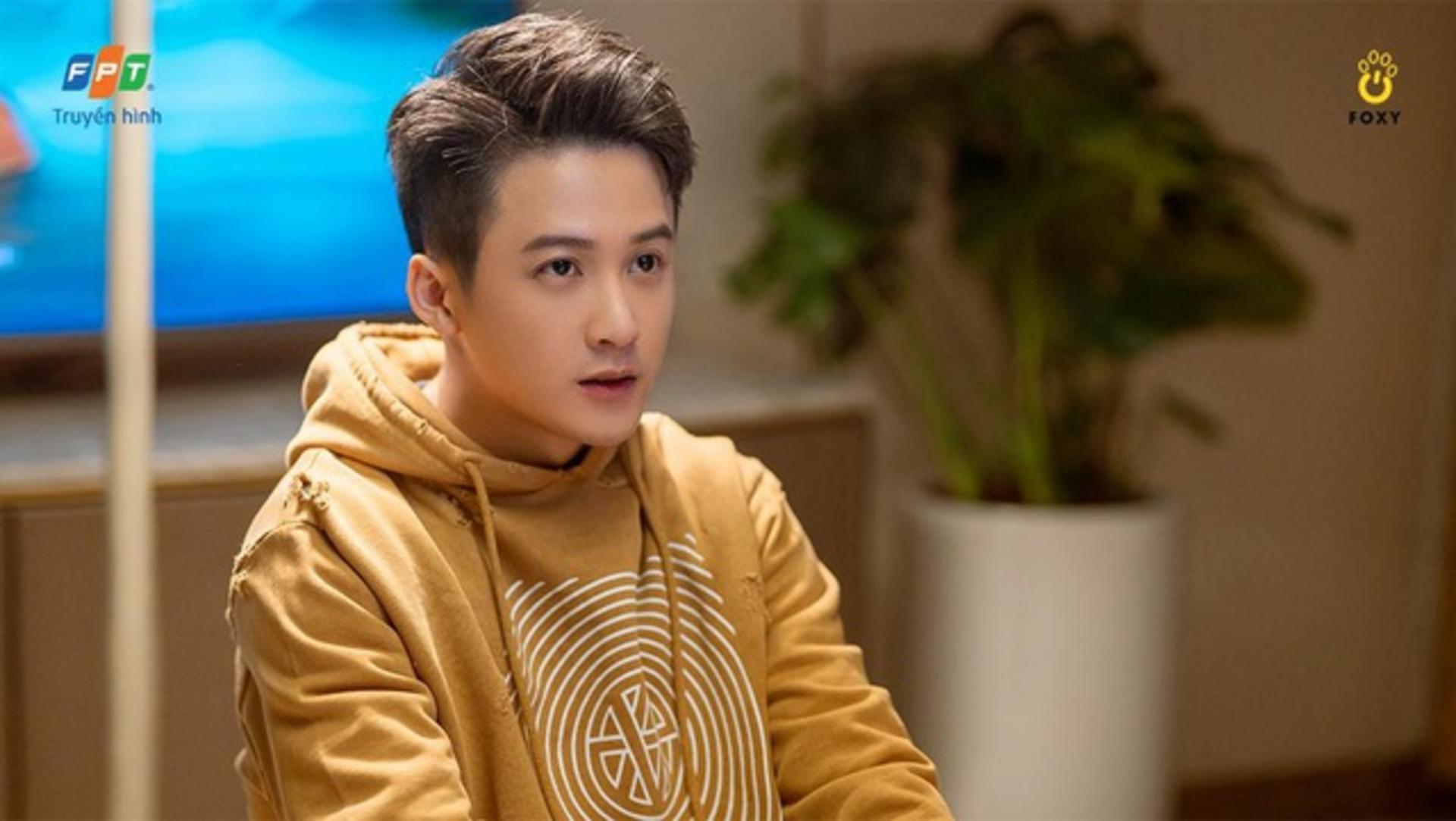 Sự thay đổi hình tượng ngoạn mục giúp anh khẳng định mình không chỉ biết diễn vai đẹp.