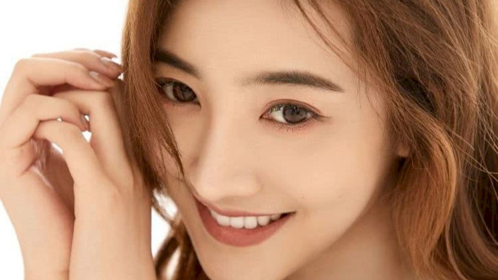 Diễn viên Bạch Hân Di là ai? Tiểu sử và các phim hot nhất của Bạch Hân Di