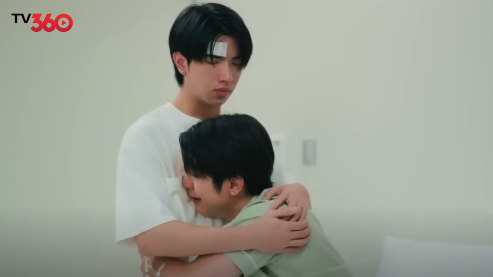 Khi sự ghen tuông xóa nhòa ranh giới ghét bỏ, Jao và Hen buộc phải đối diện với tiếng gọi của trái tim