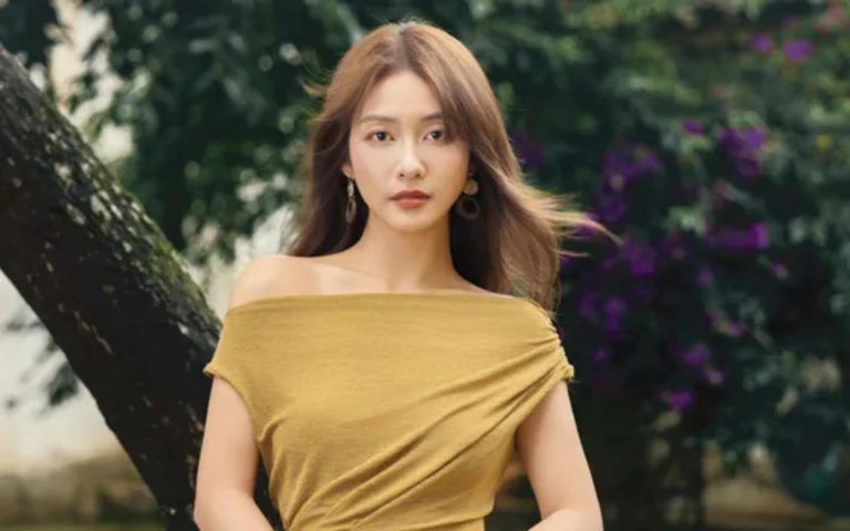 Khả Ngân sở hữu gương mặt khả ái cùng phong cách thời trang hiện đại