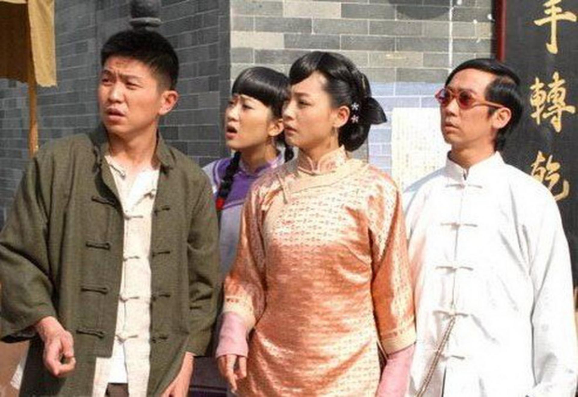 Sự kết hợp bùng nổ giữa nhan sắc hàng đầu và tiếng cười giải trí bất tận.