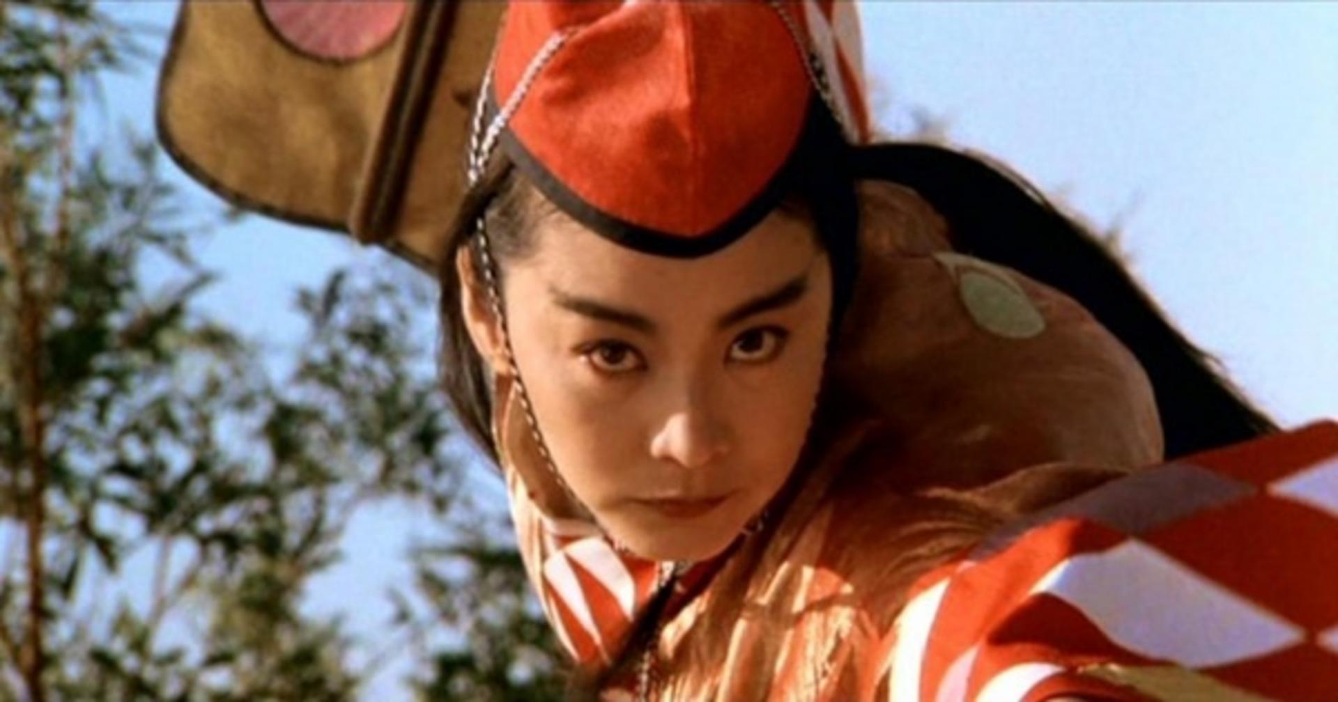 Tượng đài Đông Phương Bất Bại kinh điển nhất lịch sử điện ảnh với thần thái đỉnh cao.