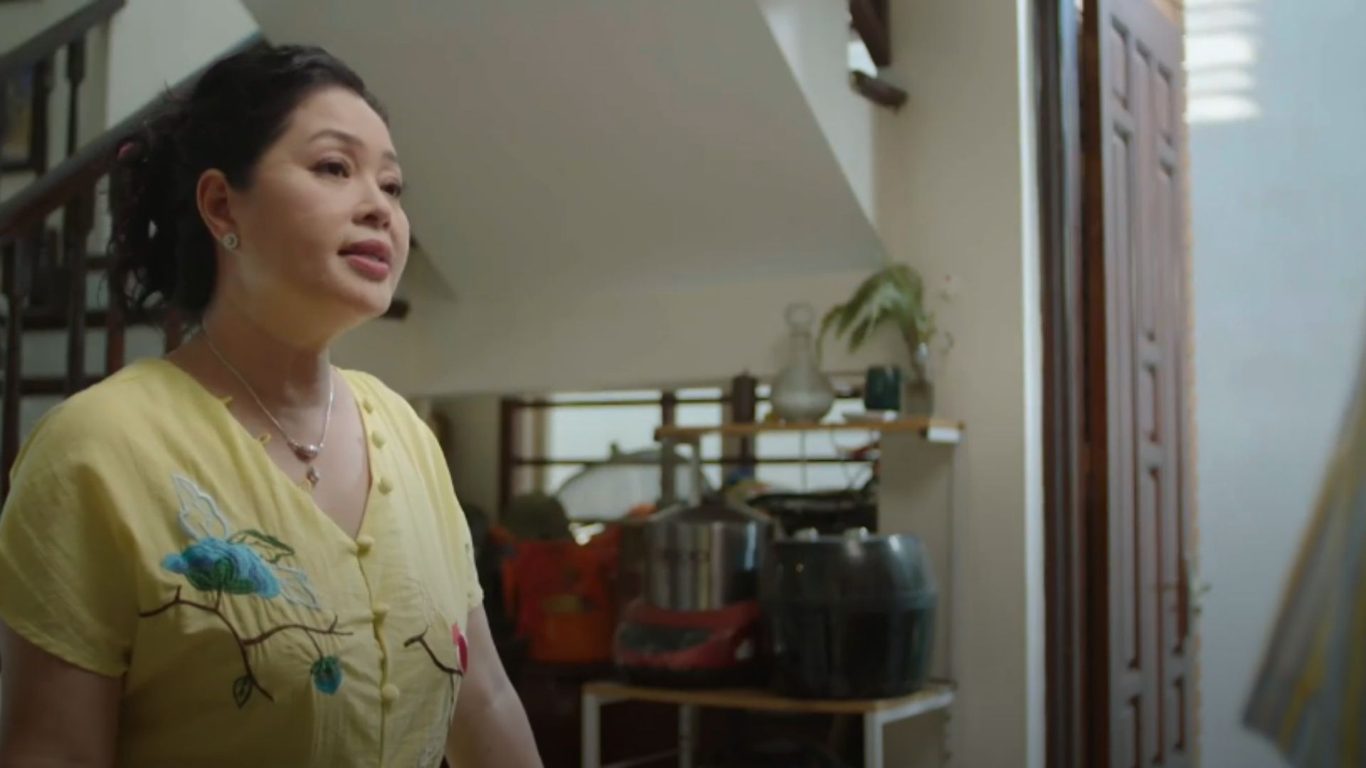 Phạm Ngọc Triển bàng hoàng khi nhìn thấy những bằng chứng thép về dòng tiền bẩn bị phơi bày trước mắt