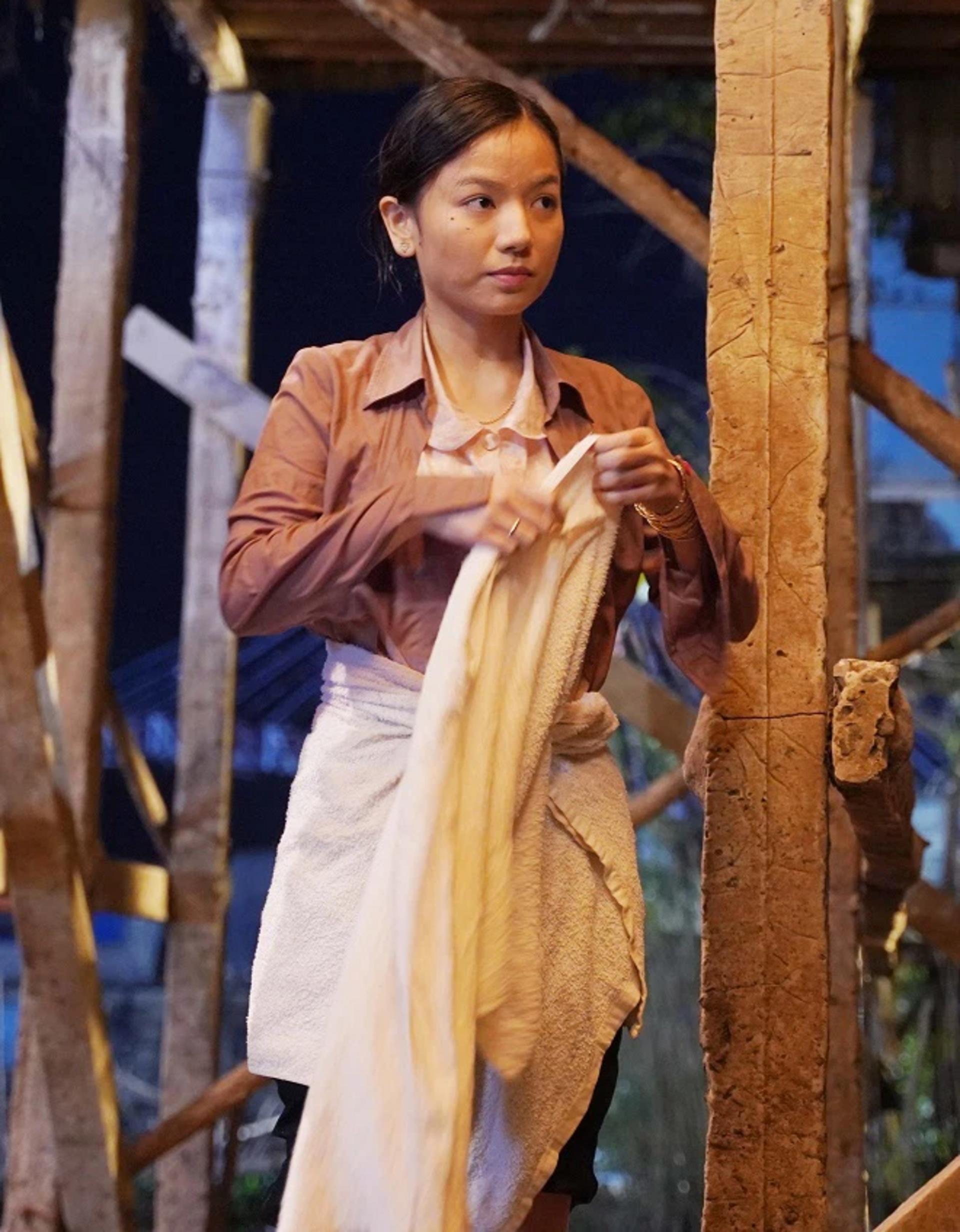 Hình ảnh của Lê Hạ Anh trong phim “Lật mặt: 48H”