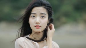 Nữ diễn viên Lư Dục Hiểu khoe vẻ đẹp trong trẻo, ngọt ngào 