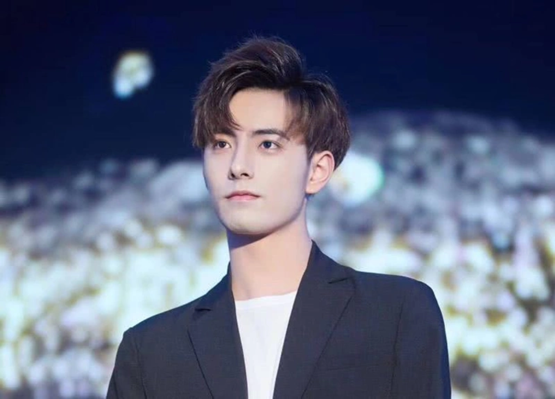 Nam thần Lý Hào trong những thước phim ngắn hiện đại và cổ trang