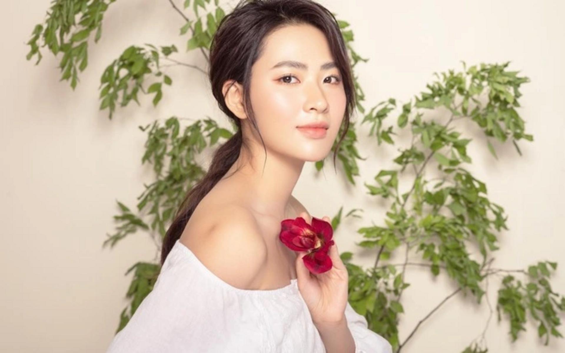 Vẻ đẹp thanh tú của nữ diễn viên