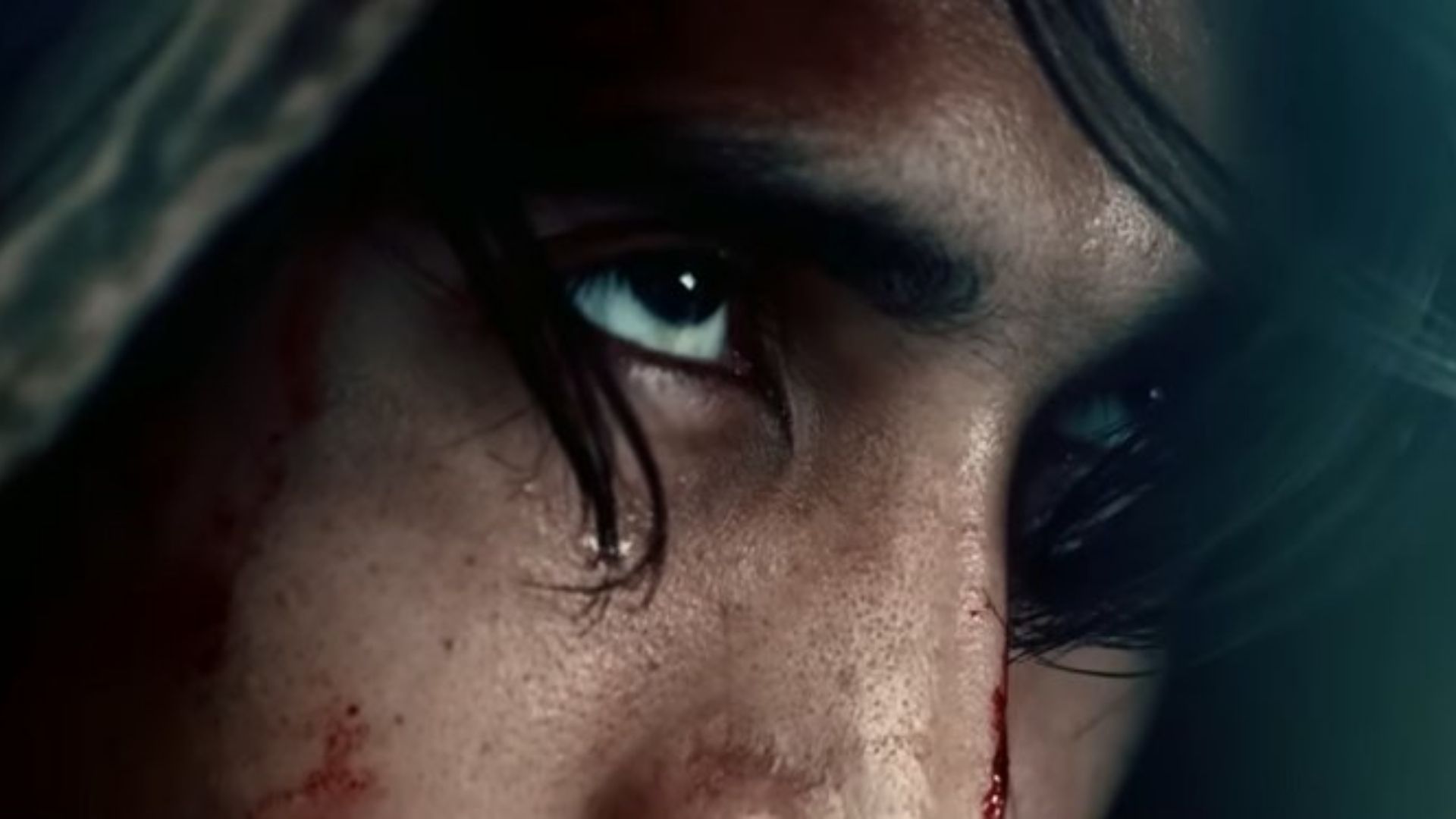 Julie trực tiếp tung ra những luồng khói hắc ám, nỗ lực thực hiện ý chí của kẻ đứng sau bóng tối bất chấp sự đau đớn tột cùng