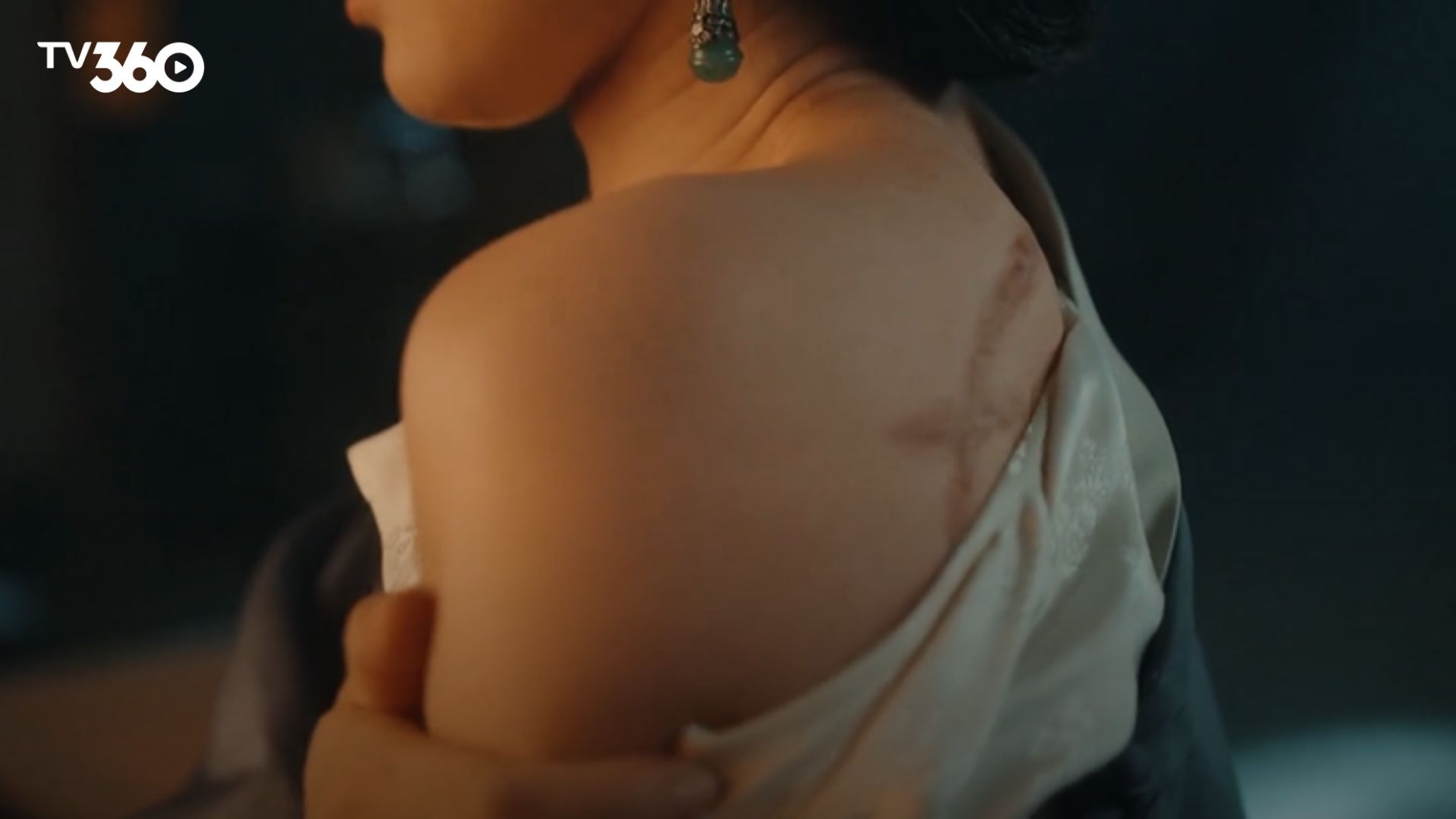 Lục Giang Lai kiên định bày tỏ quan điểm trước triều đình, khẳng định Vinh Thiện Bảo là người duy nhất anh muốn chung sống trọn đời