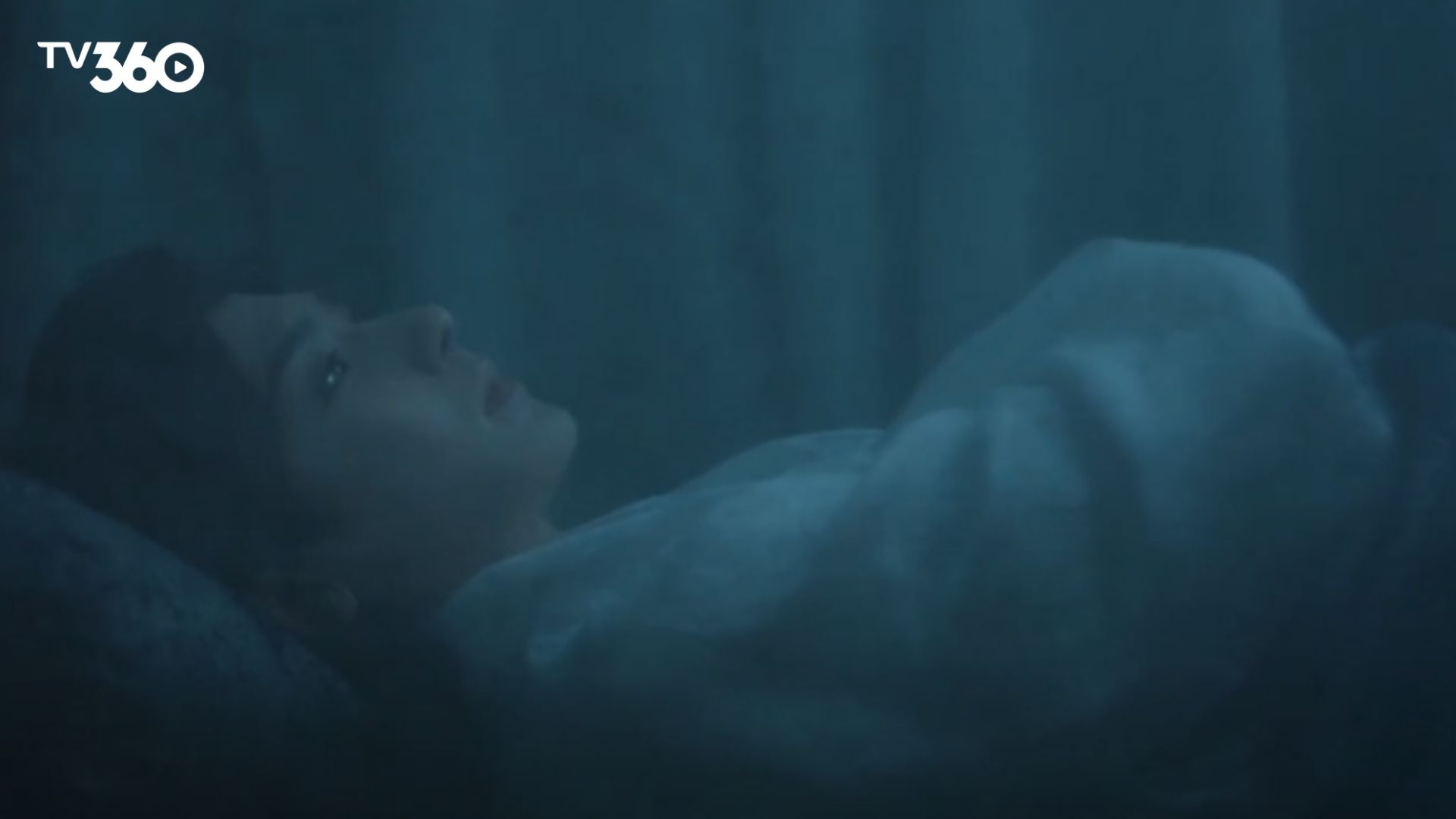 Lục Giang Lai tuần tra xuyên đêm cùng đội quân cấm vệ, sẵn sàng tiêu diệt mọi mối đe dọa nhắm vào Vinh Thiện Bảo trước thềm đại hôn