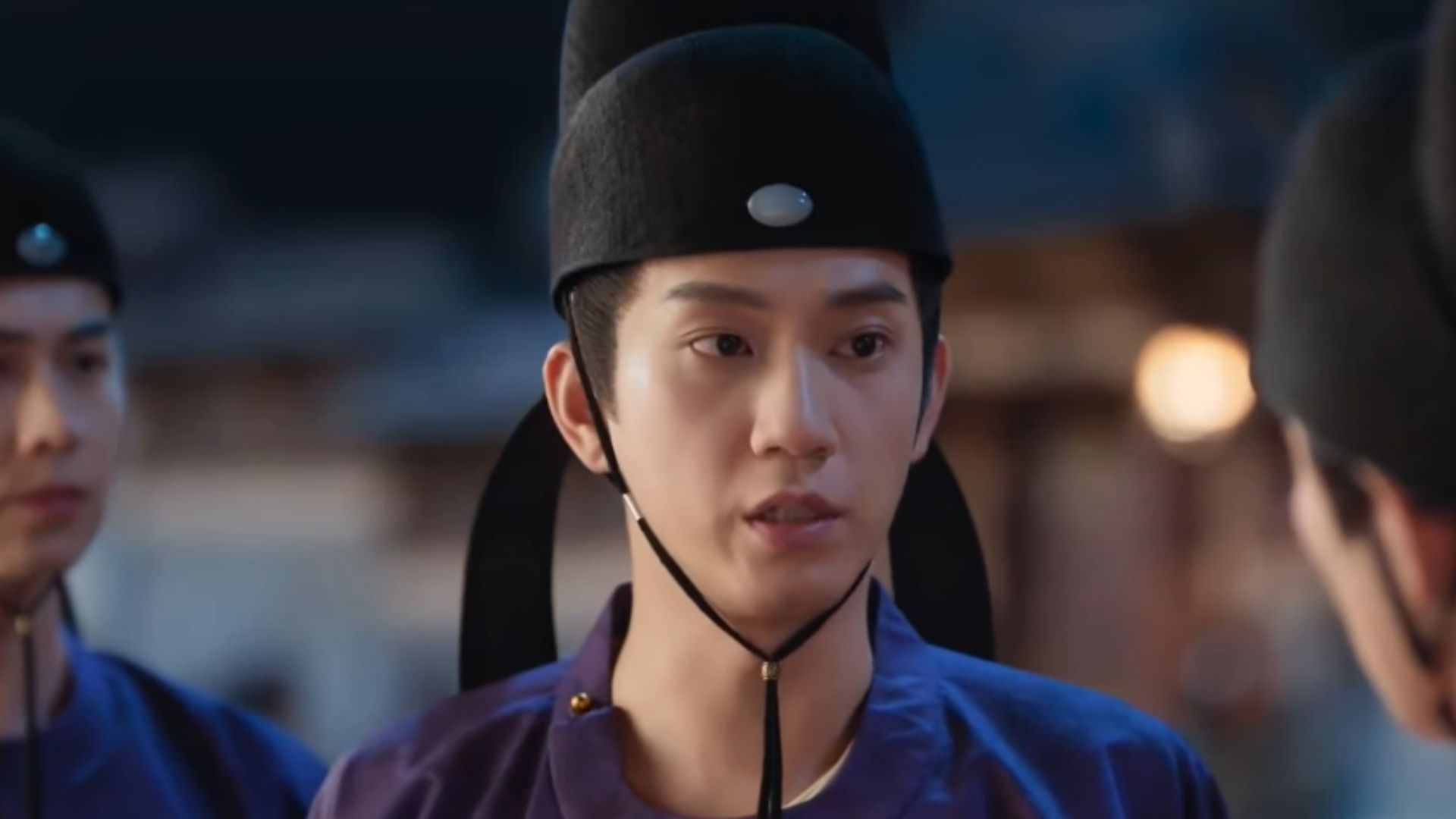 Lãnh Nguyệt phô diễn kỹ năng kiếm thuật đỉnh cao để khống chế kẻ thù tại hiện trường tập 8