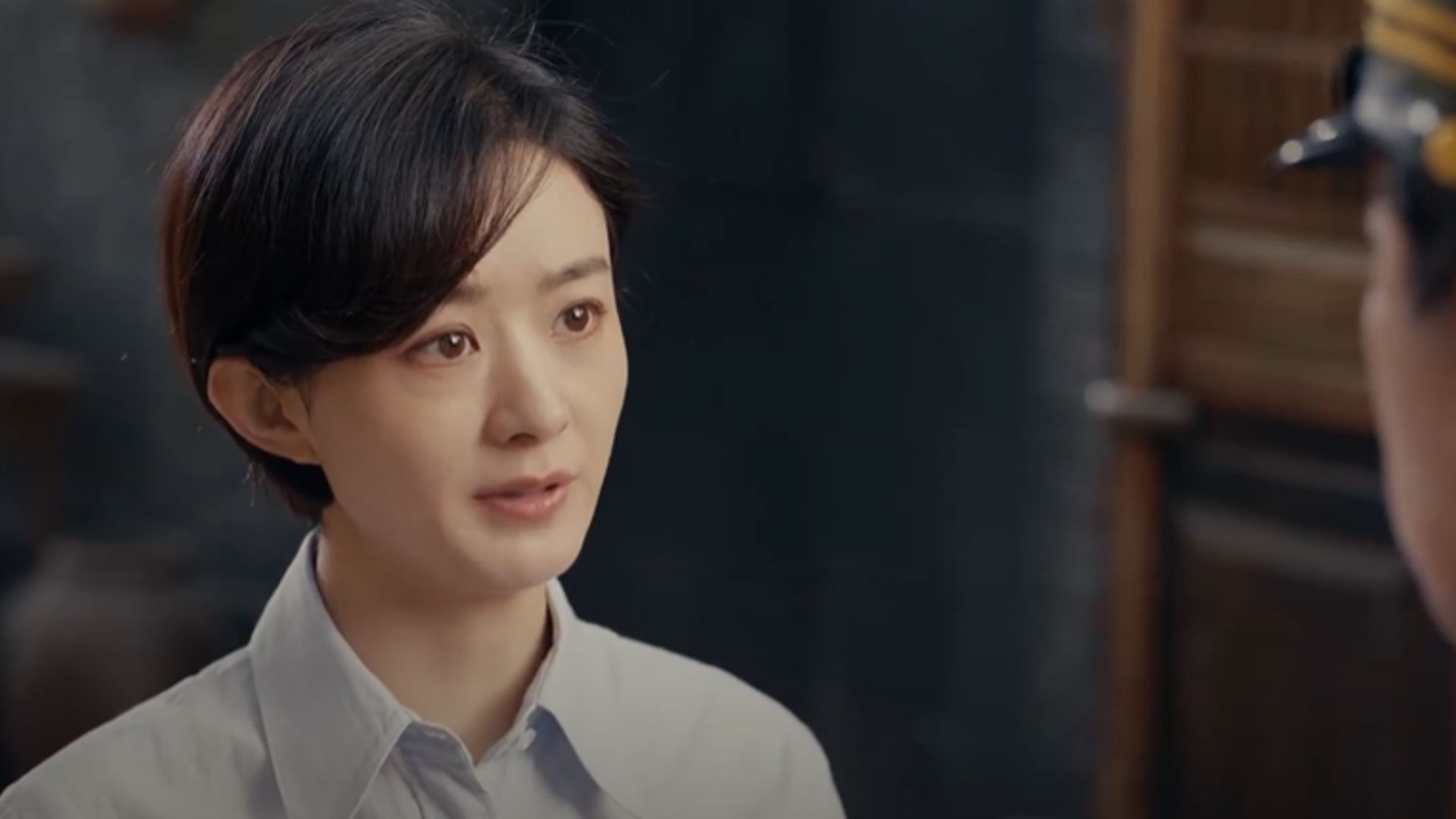 Lý Thu Bình trực tiếp phân tích dữ liệu môi trường, nỗ lực bảo vệ cảnh quan thiên nhiên quanh khu vực cảng xanh