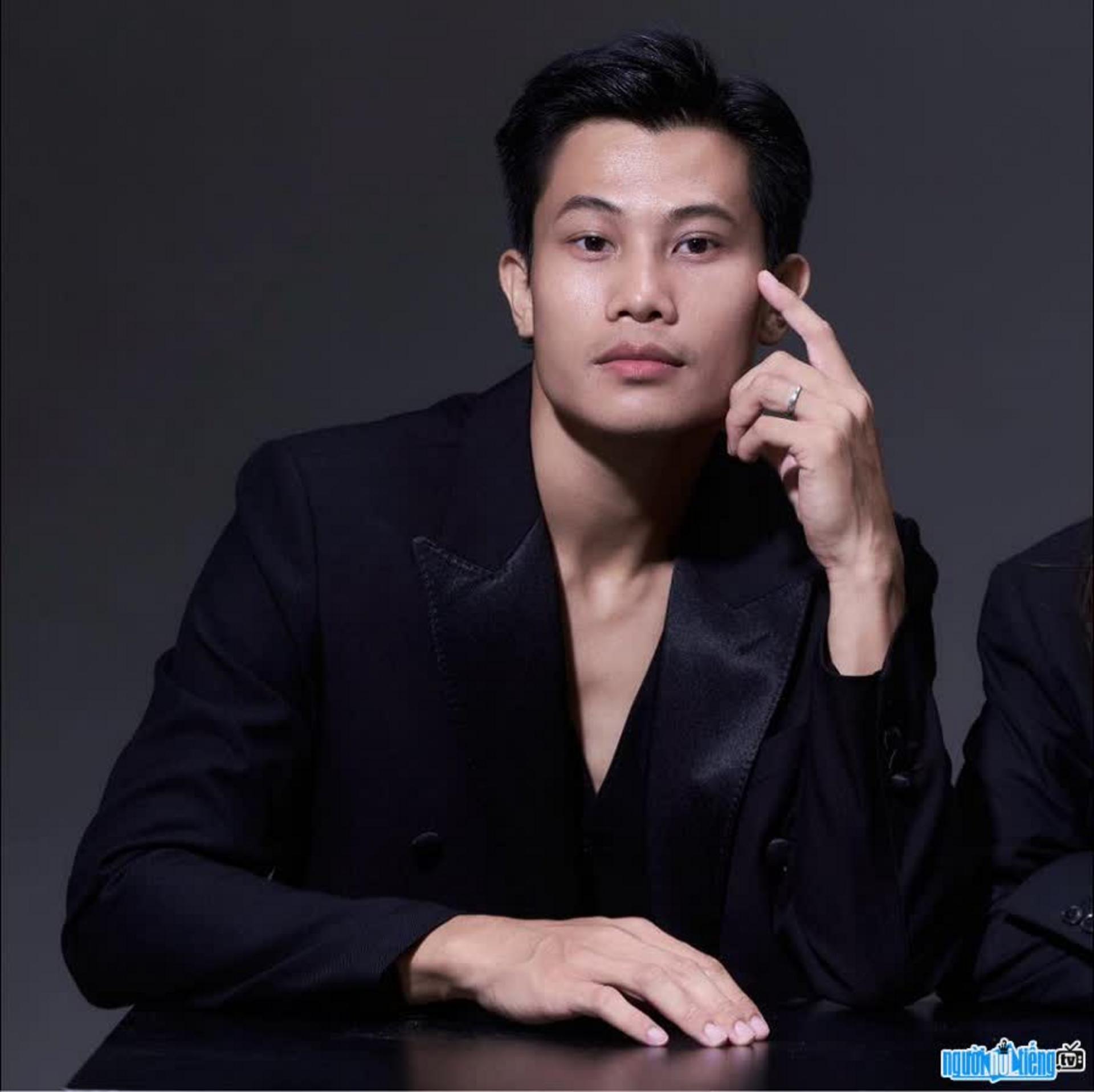 Hình ảnh chân dung nam diễn viên Phương Nam