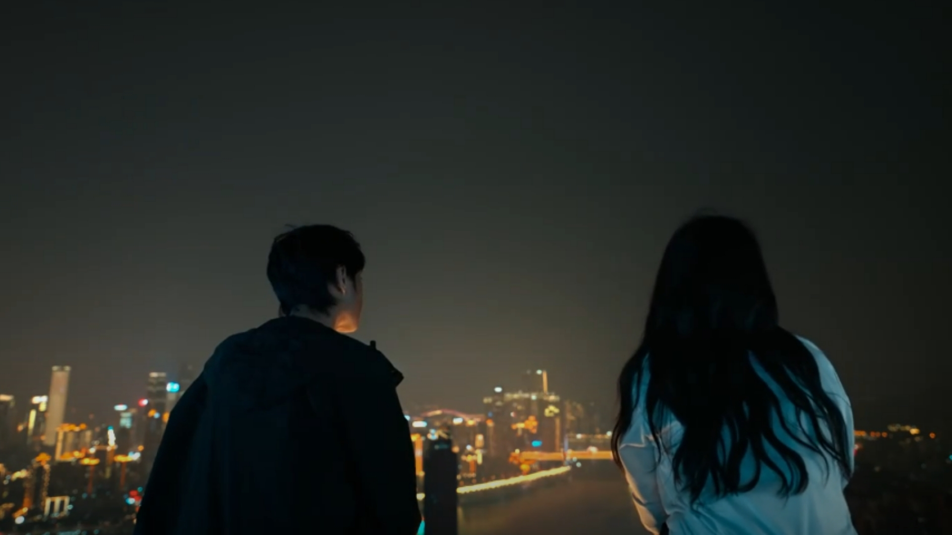 Cao Phong đứng lặng người trước mộ mẹ, chính thức đặt dấu chấm hết cho hành trình báo thù đầy gian truân