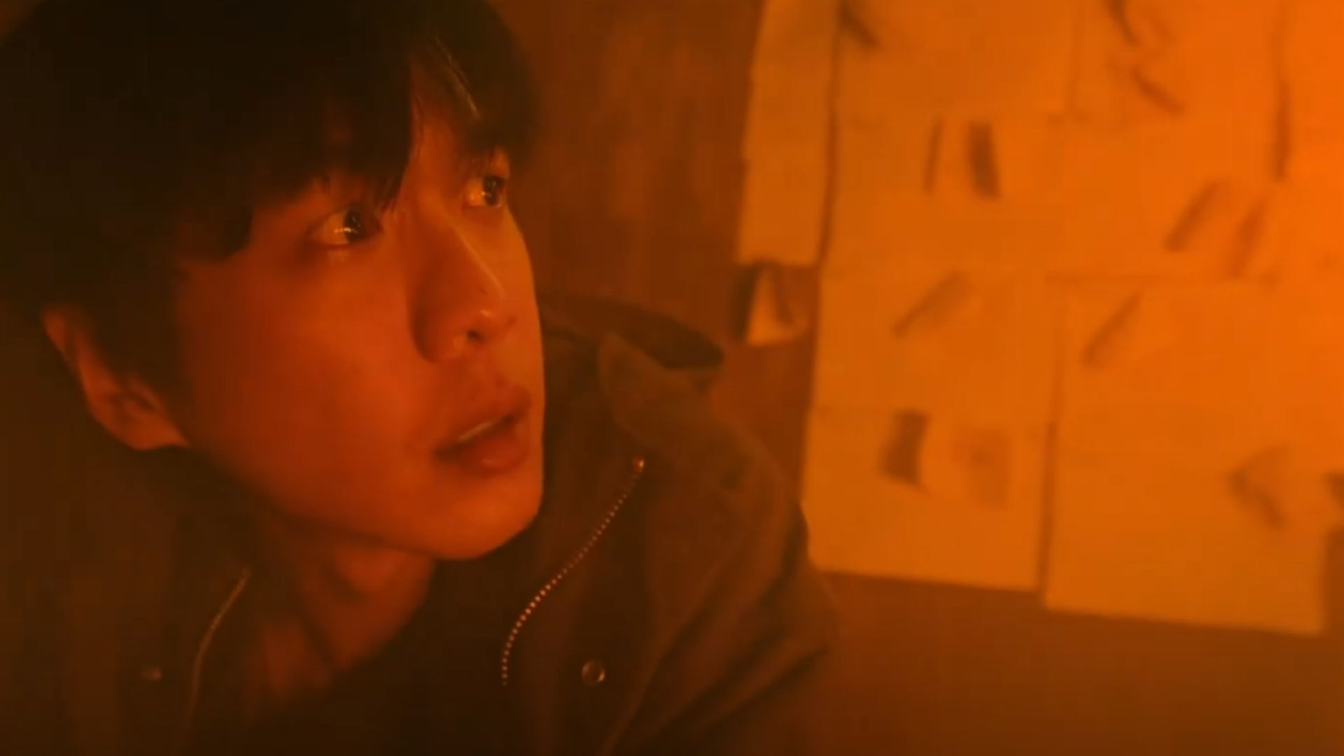 Cao Phong bàng hoàng khi đọc bức thư cuối cùng của mẹ, hiểu ra chân tướng sự việc đằng sau sự tha hóa của Lý Hồng Nguyệt