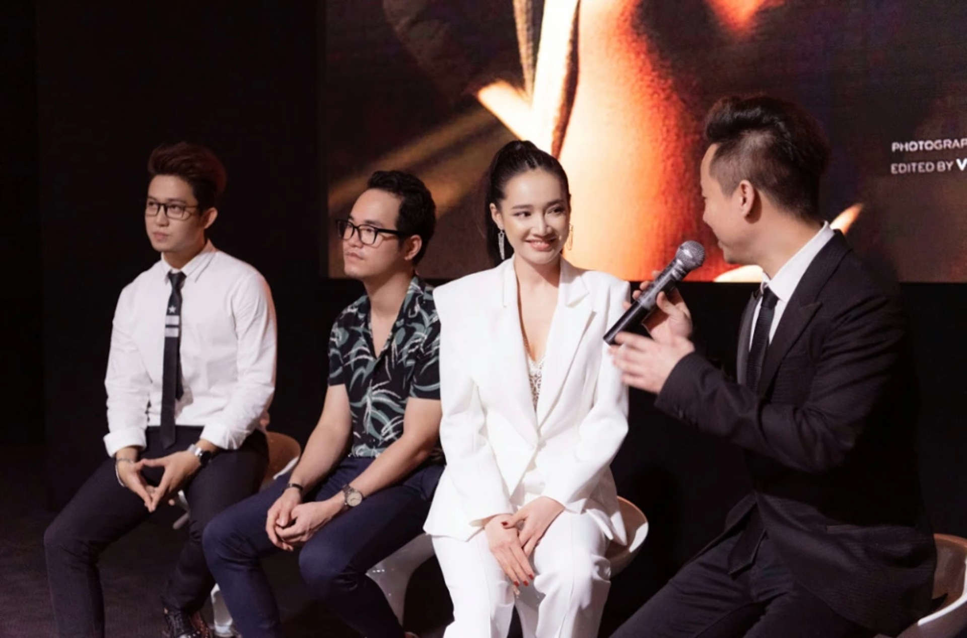 Nhã Phương rạng rỡ khi nhận giải thưởng quốc tế khẳng định tài năng diễn xuất