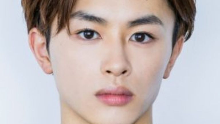 Oretachi Bad Barbers tập 4: Tsukishiro Tsukasa trực tiếp đối đầu trùm băng đảng và bảo vệ tiệm tóc của Higurashi Ayumu