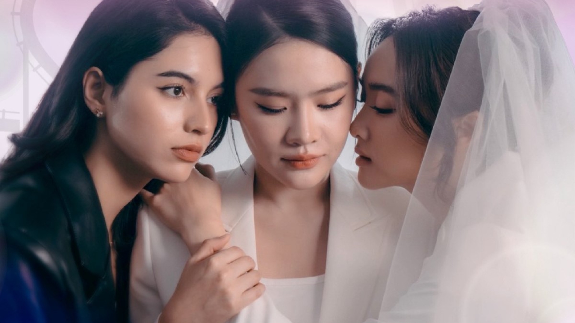 Một chuyến tàu lượn siêu tốc của tình yêu đầy kịch tính và đau đớn