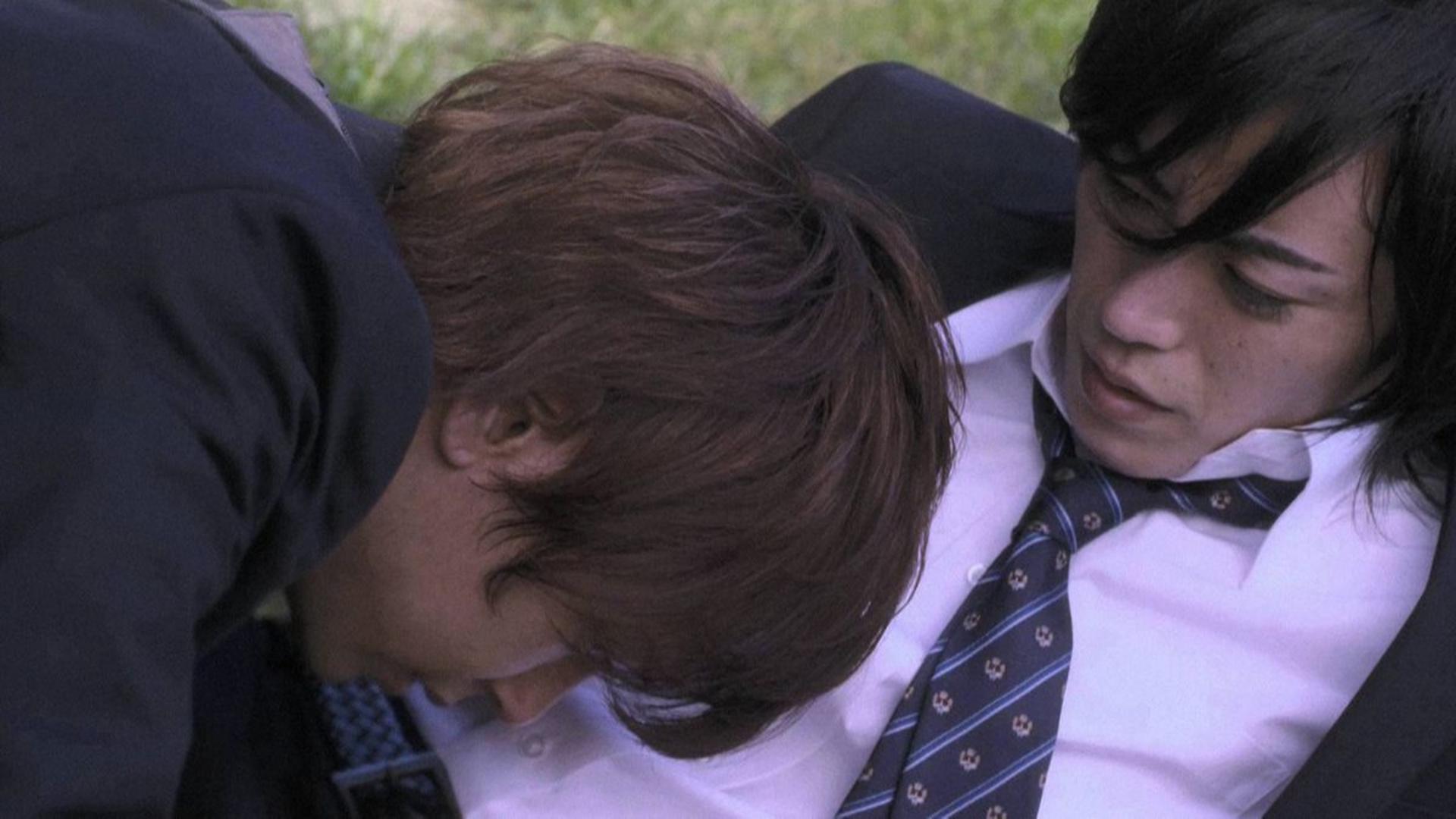 Bảy ngày là quá ngắn cho một tuần, nhưng đủ để bắt đầu một tình yêu vĩnh cửu.