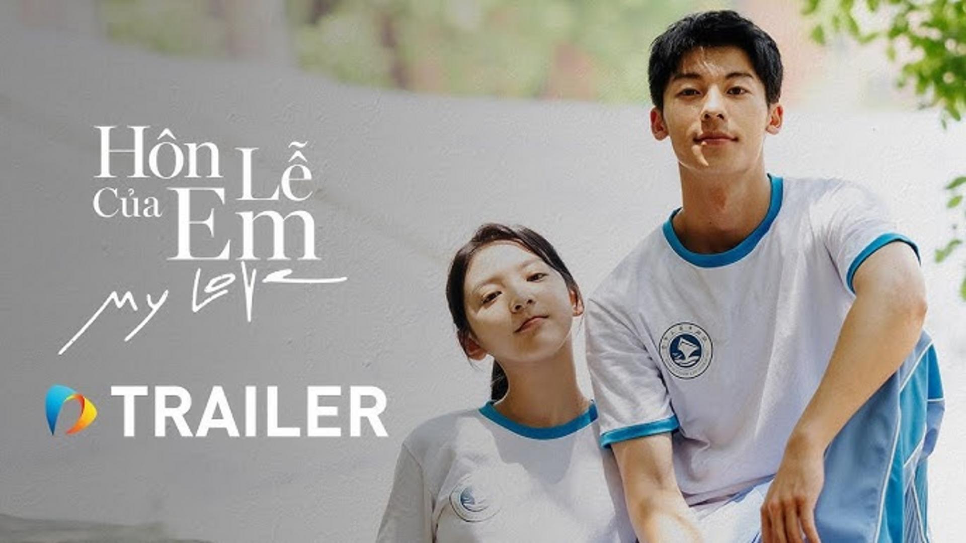 Hành trình trưởng thành đau đớn nhất chính là khi thấy người mình yêu đi bên cạnh một người khác.