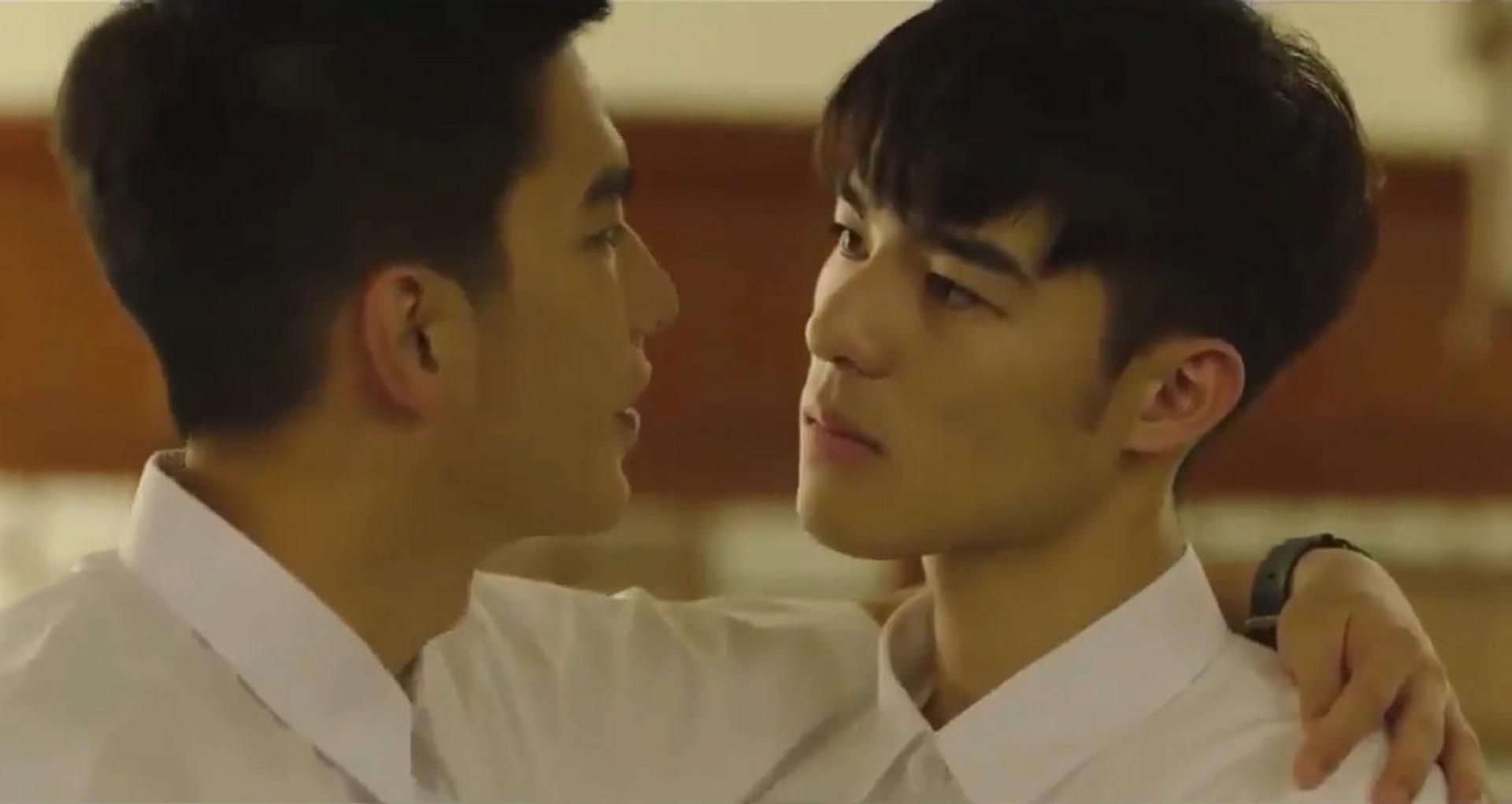 Mỗi một rung động thuở niên thiếu đều là một dấu ấn không thể phai mờ.