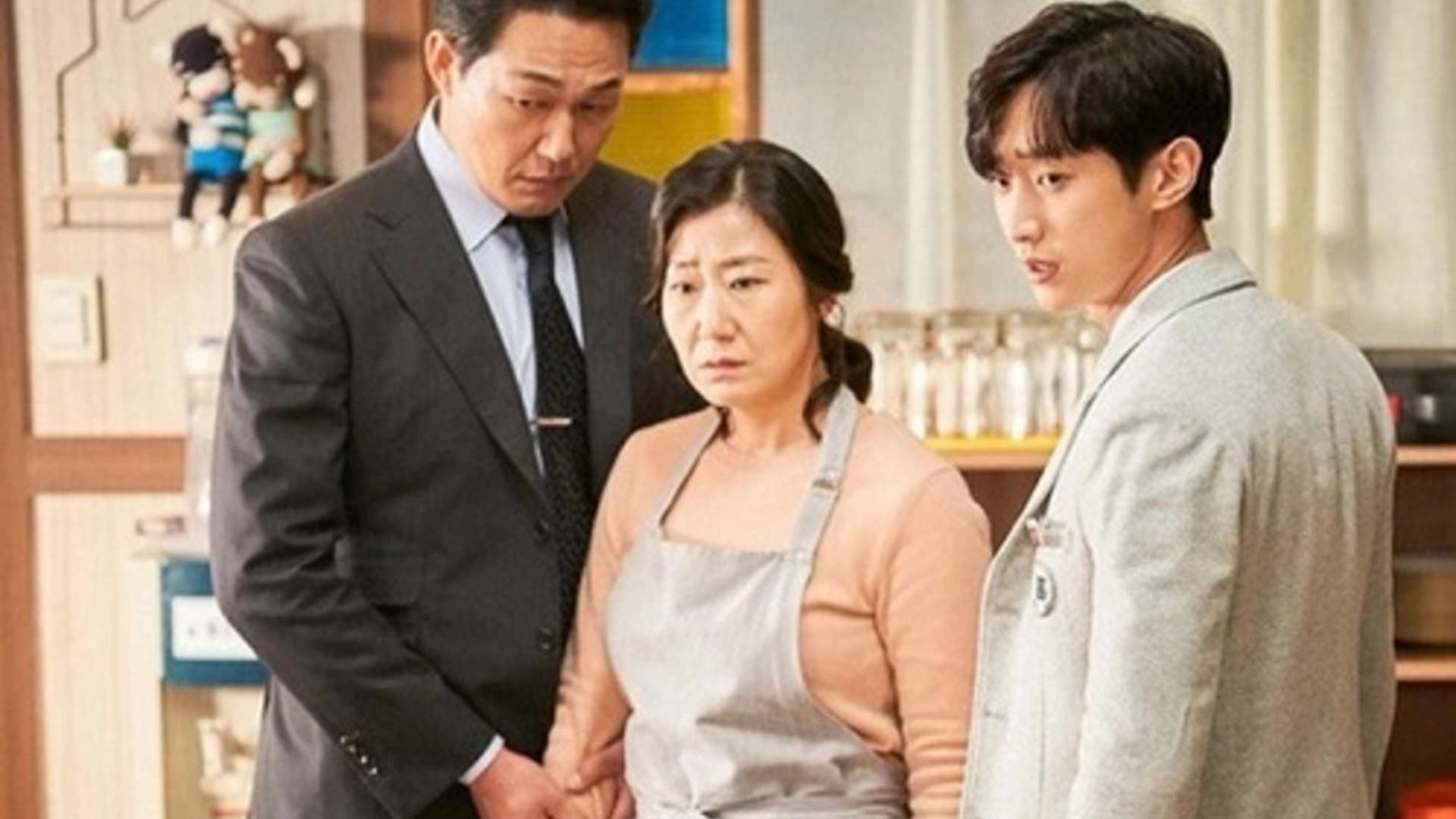 Sau tai nạn ông trùm bị hoán đổi linh hồn với nam sinh trung học gây ra nhiều tình huống hài