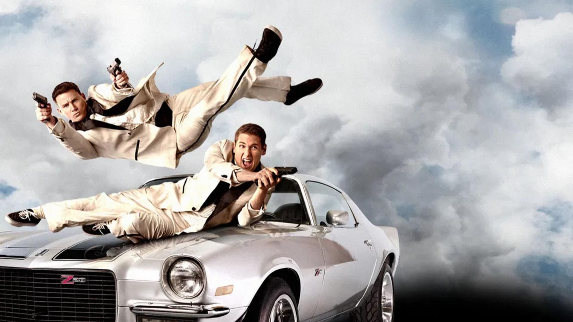 Cảnh sát vào vai học sinh để điều tra các vụ án và phải đối đầu với những tình huống hài hước