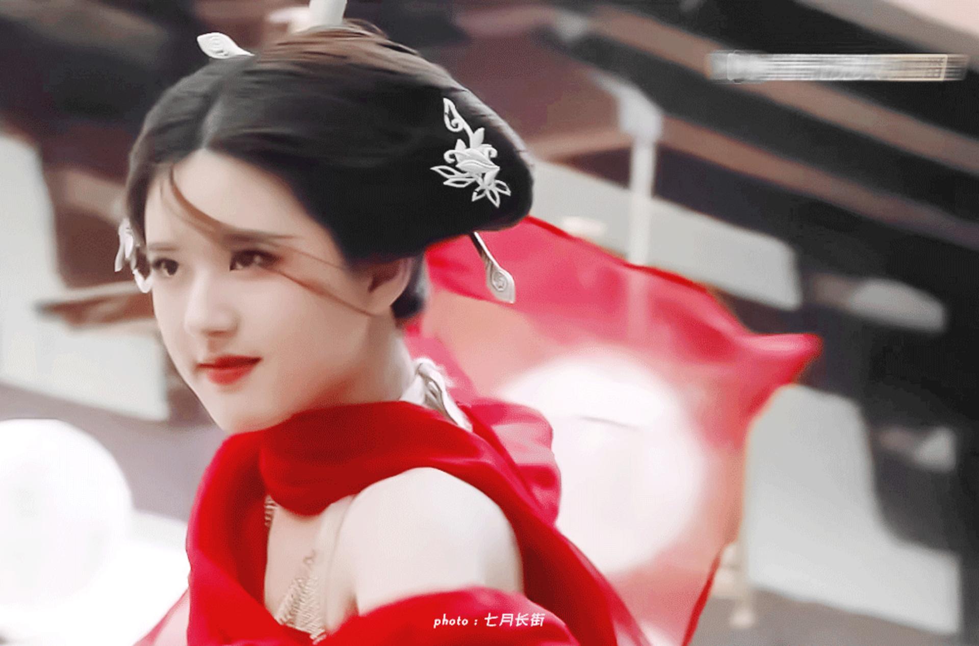 Khi tác giả phải "vật lộn" với chính những nhân vật do mình tạo ra.