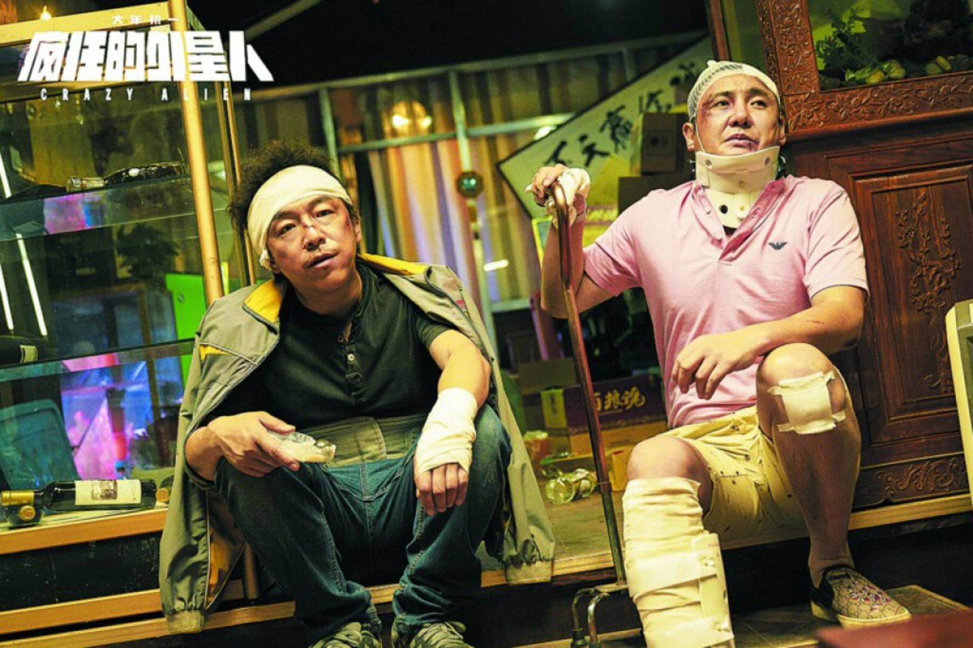 Khi trí tuệ vũ trụ phải chịu thua trước sự "ngây ngô" của những con người bình dân.