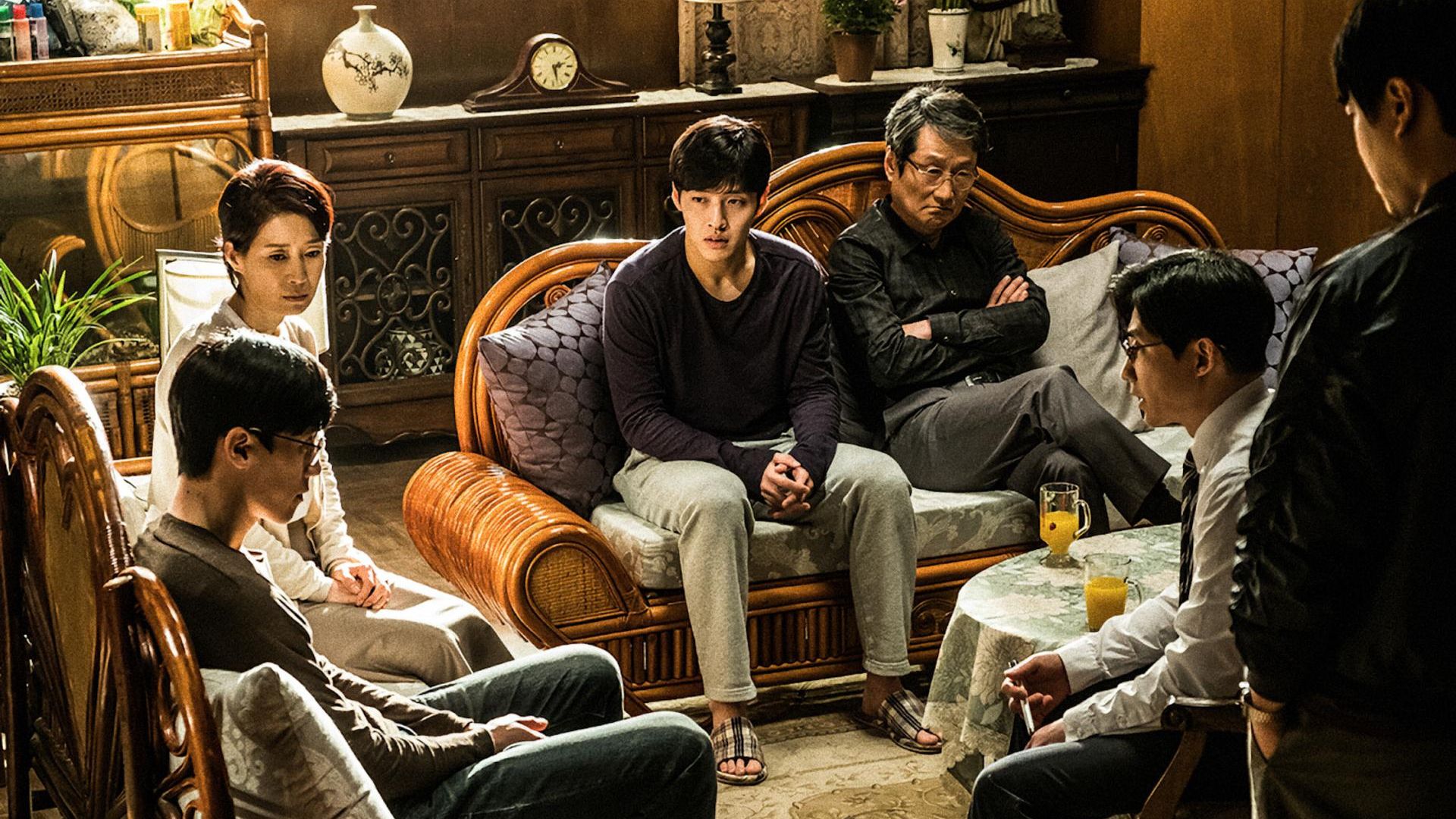 Siêu phẩm "hắc não" với những cú bẻ lái khiến khán giả không kịp trở tay.