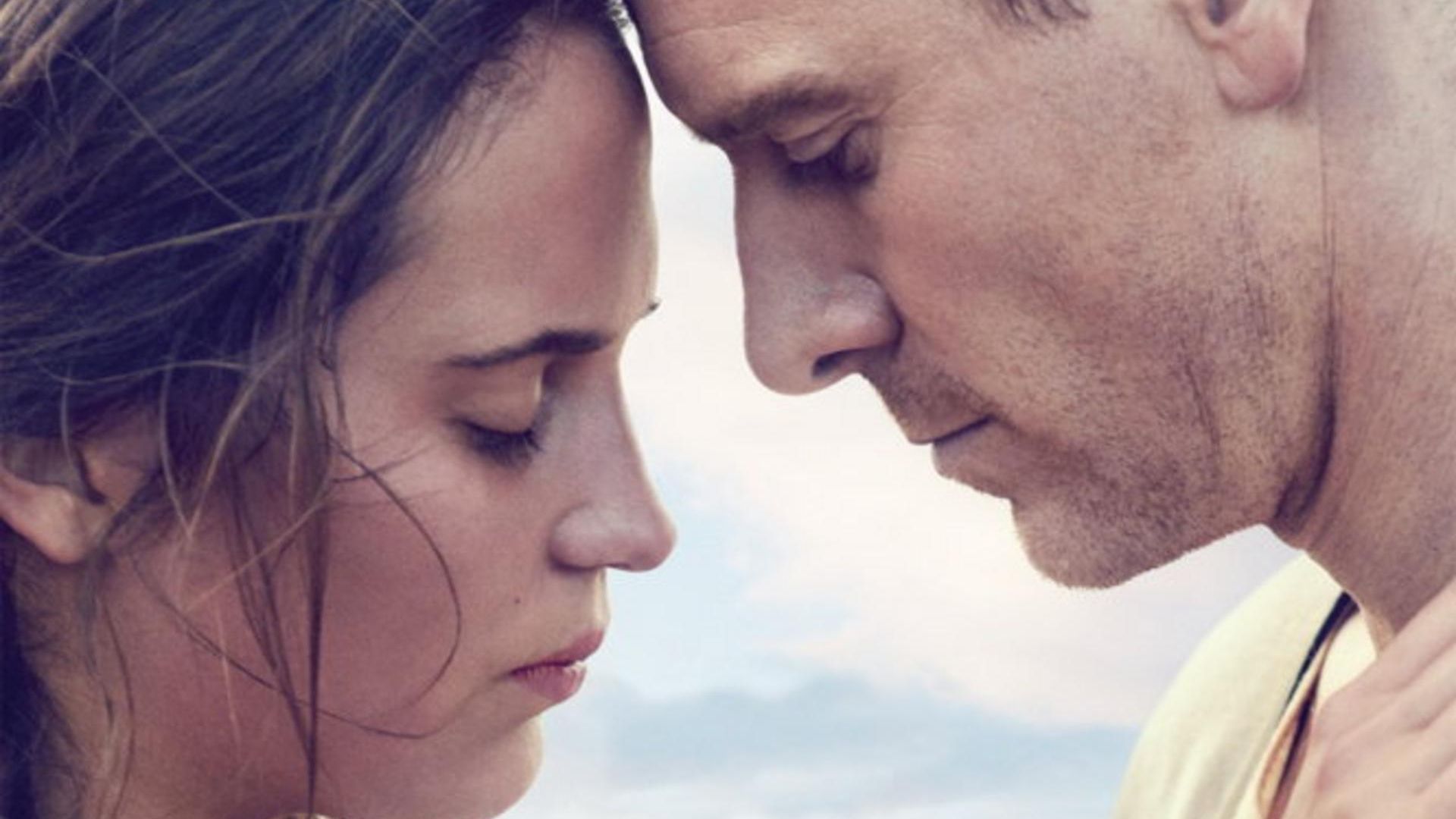 The Light Between Oceans là câu chuyện tình buồn, nặng chiều sâu nhân văn