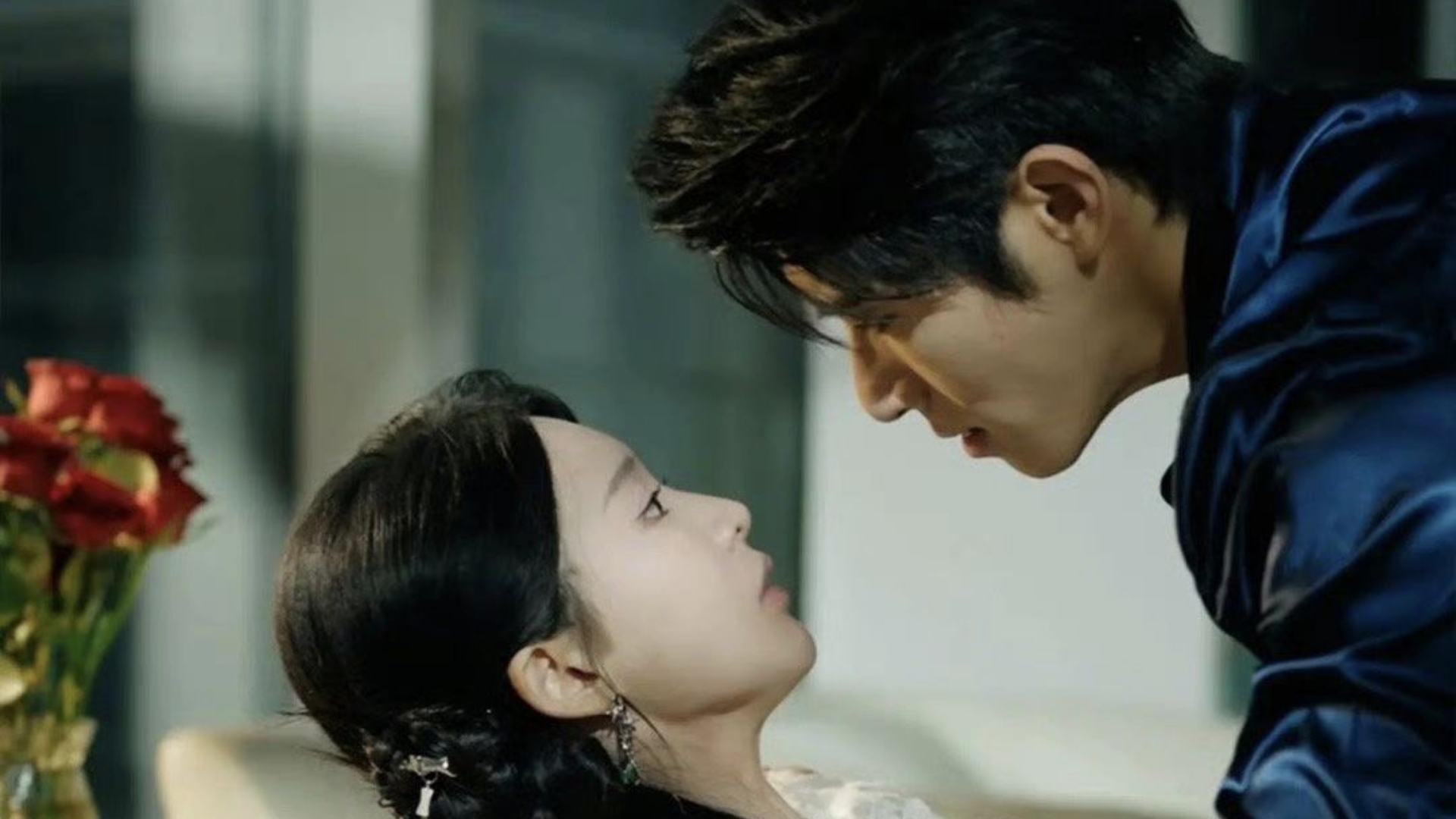 Phim ngôn tình hiện đại mang màu sắc hắc hóa, kết hợp motif liên hôn, trả thù và tình yêu đối đầu đầy kịch tính