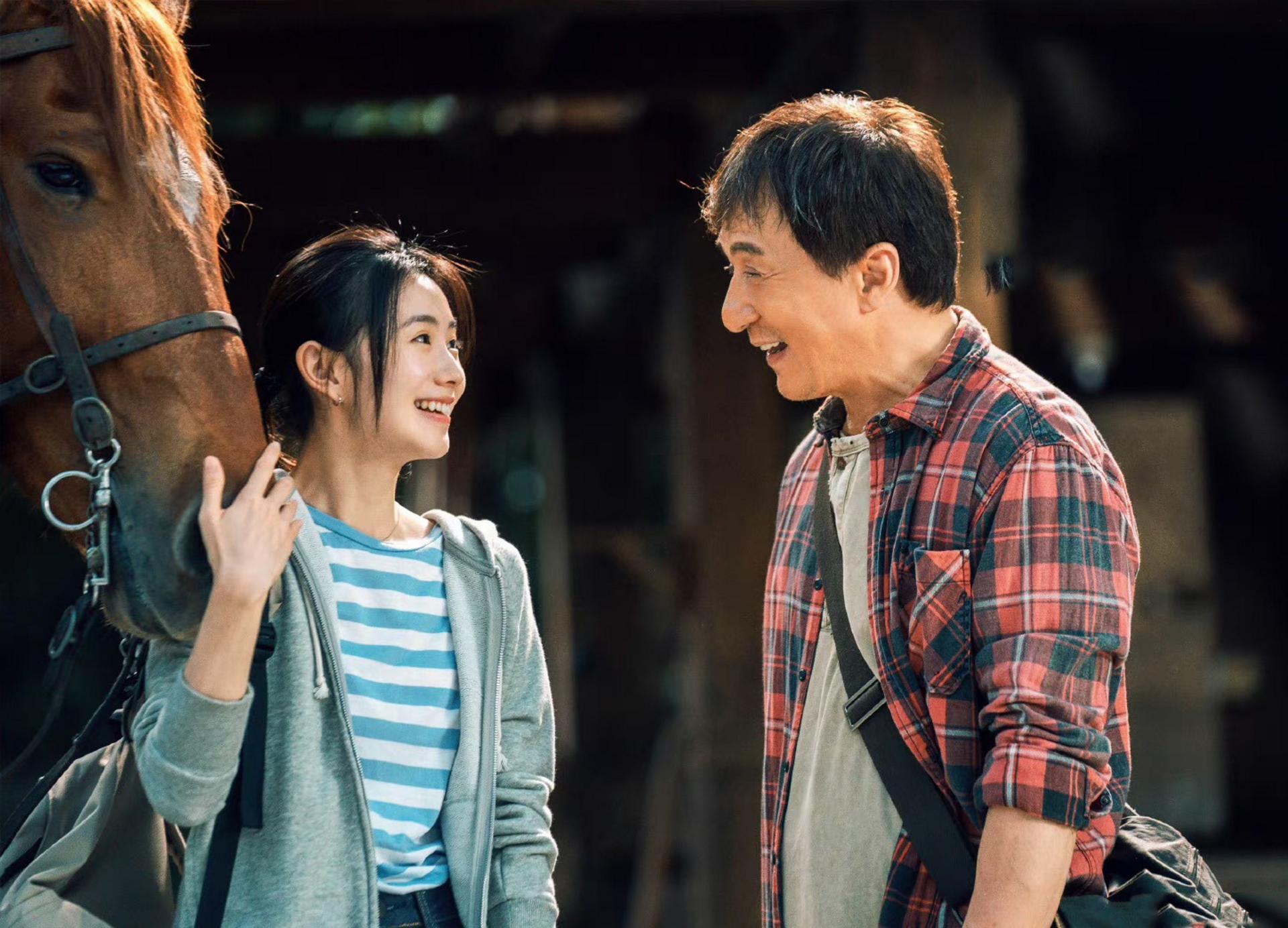 Thành Long một lần nữa chứng minh sức hút bền bỉ của mình thông qua câu chuyện nhân văn đầy cảm xúc.