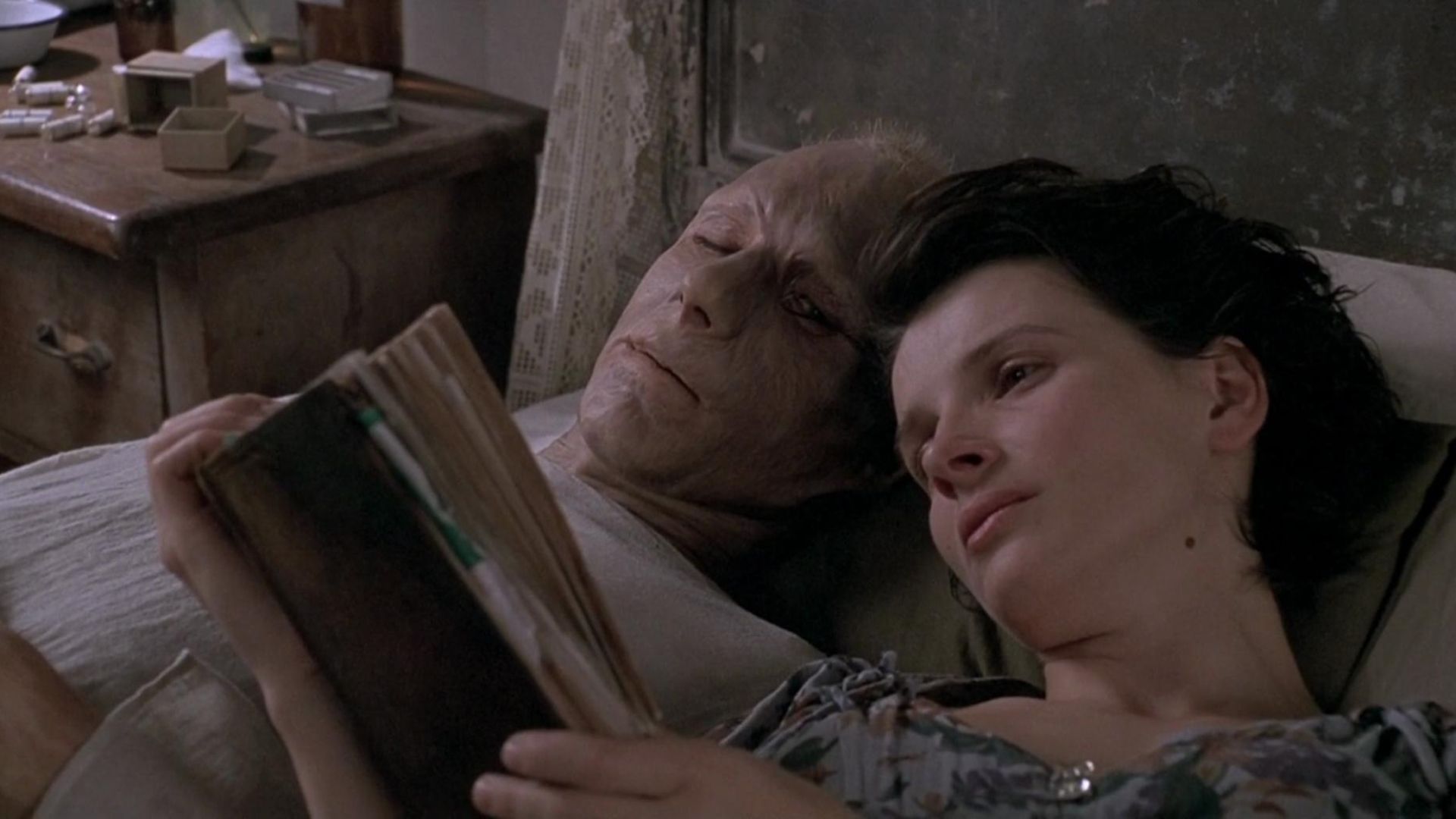 Bộ phim trở thành bản anh hùng ca buồn về tình yêu và ký ức với những ngôn ngữ tinh tế