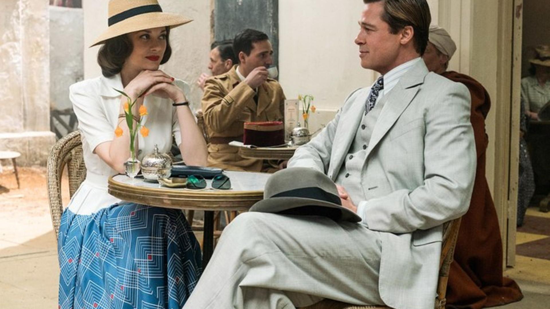 Tình yêu hình thành giữa hai điệp viên khiến mọi tình tiết phim trở nên căng thẳng