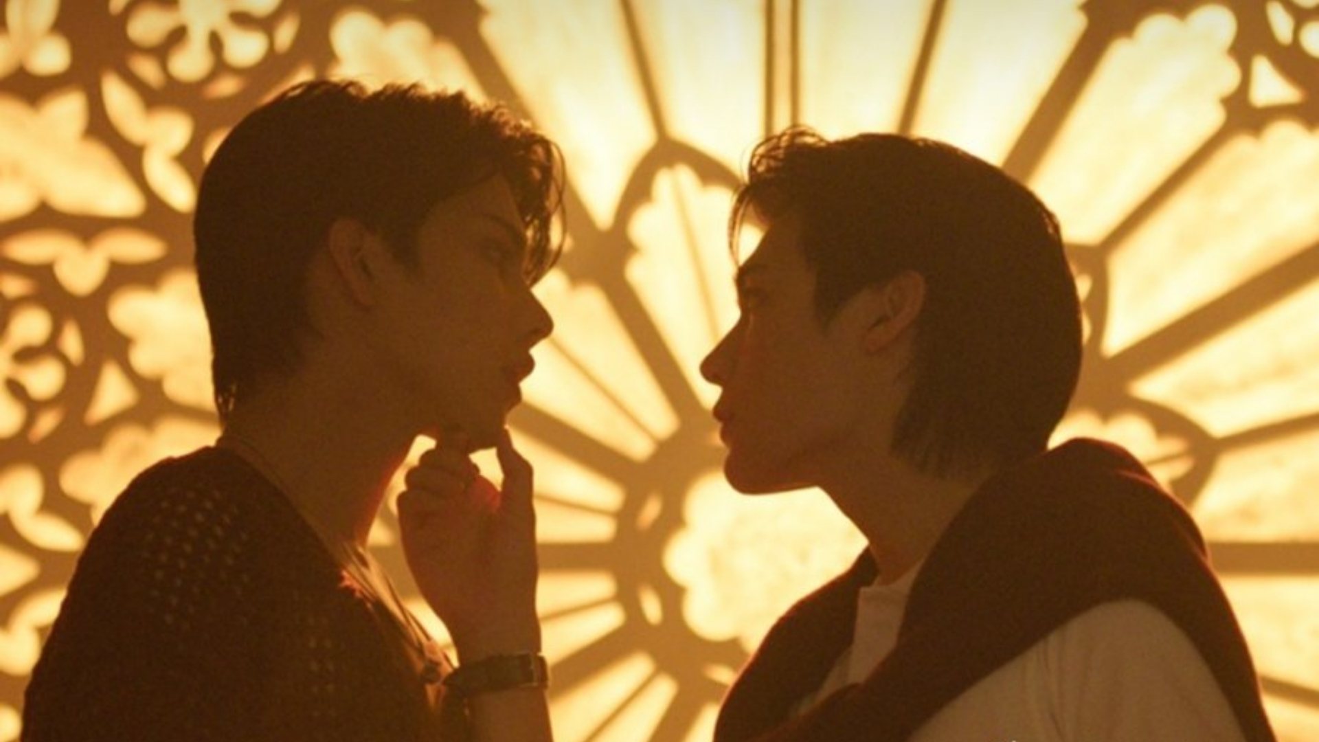 BL hiện đại thiên về cảm xúc, nhịp chậm, tập trung vào hậu quả của lựa chọn và sự chữa lành