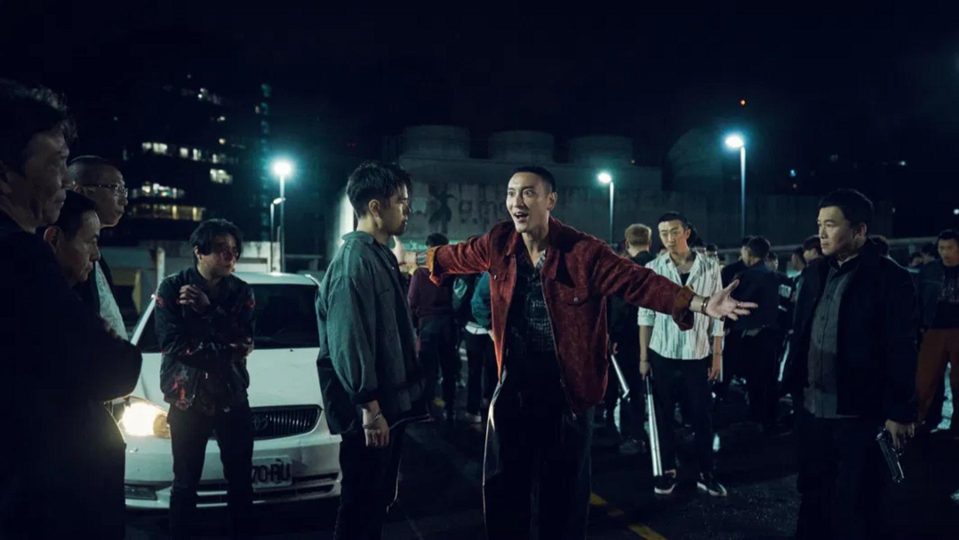 Phim khai thác bạo lực, đấu trí và những mối quan hệ phức tạp