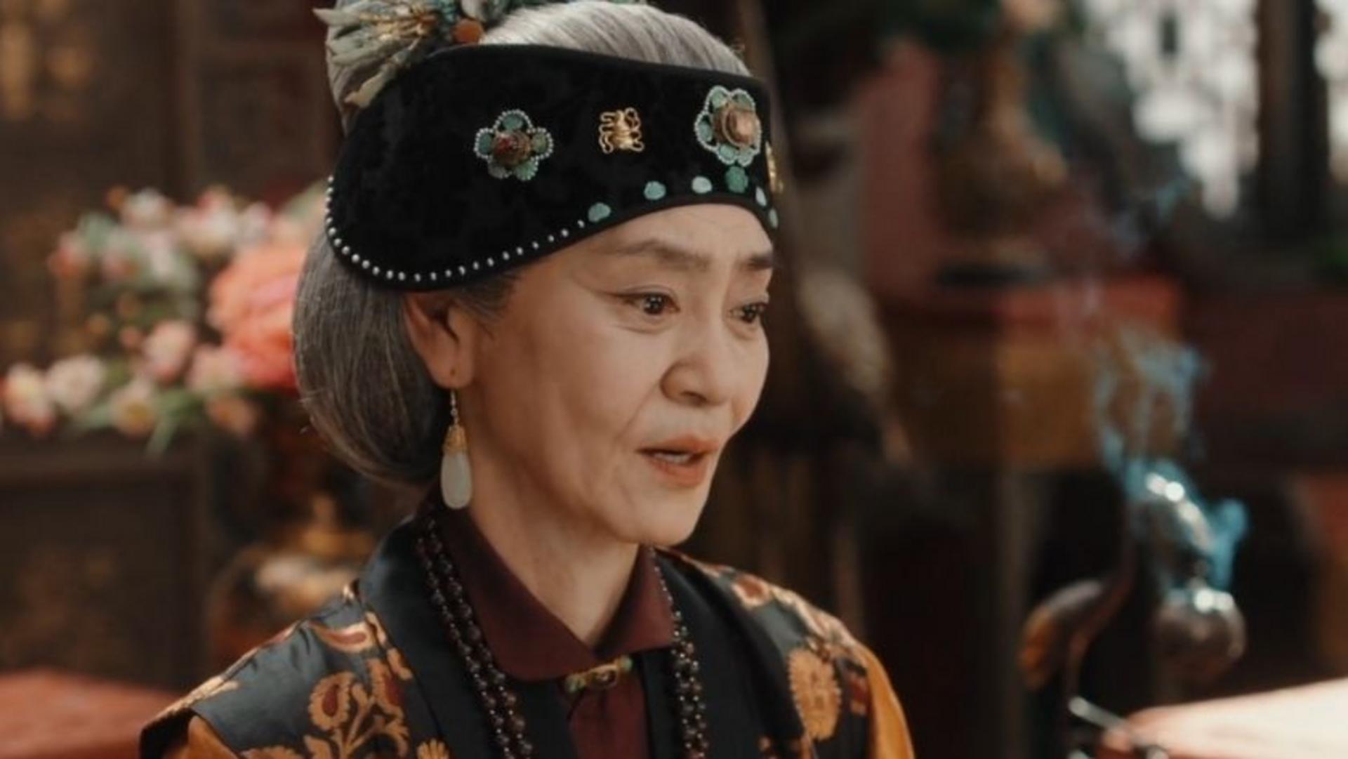 Bối cảnh mẫu hệ được xây dựng hoành tráng nhưng thiếu nền tảng lịch sử thuyết phục