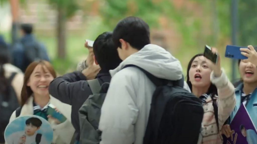 Spring Fever tập 3: Seon Jae Gyu nỗ lực chinh phục "tảng băng" Yun Bom bằng sự chân thành