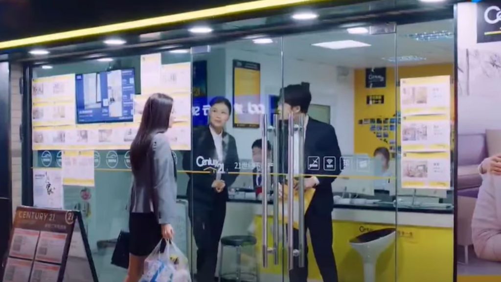 Tình Yêu Có Pháo Hoa tập 3: Lý Diệc Phi trực tiếp đối mặt áp lực công việc và nỗ lực bảo vệ của Tiền Phỉ