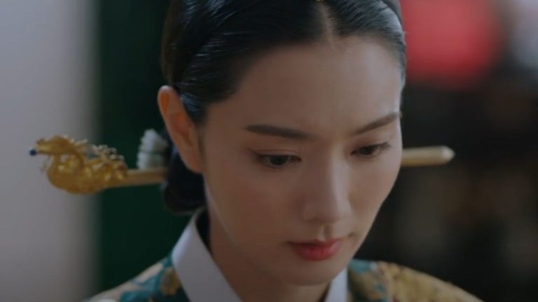 To My Beloved Thief tập 6: Yi Yeol nỗ lực bảo vệ bí mật và bản lĩnh của nữ tặc Hong Eun Jo