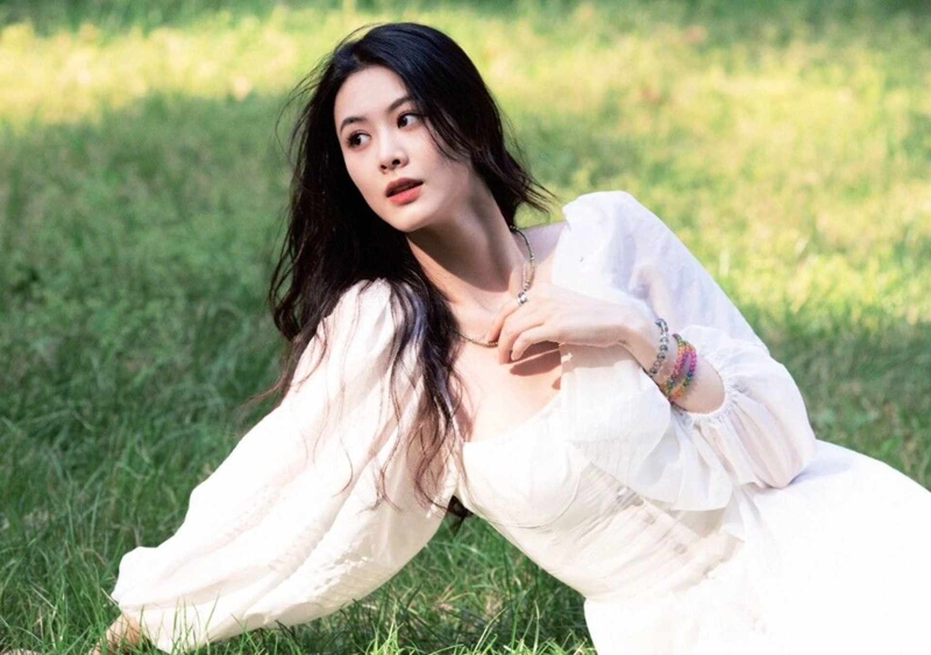 Triệu Tịch Tịch là một nữ diễn viên xinh đẹp và là gương mặt diễn viên phim ngắn quen thuộc và được yêu thích