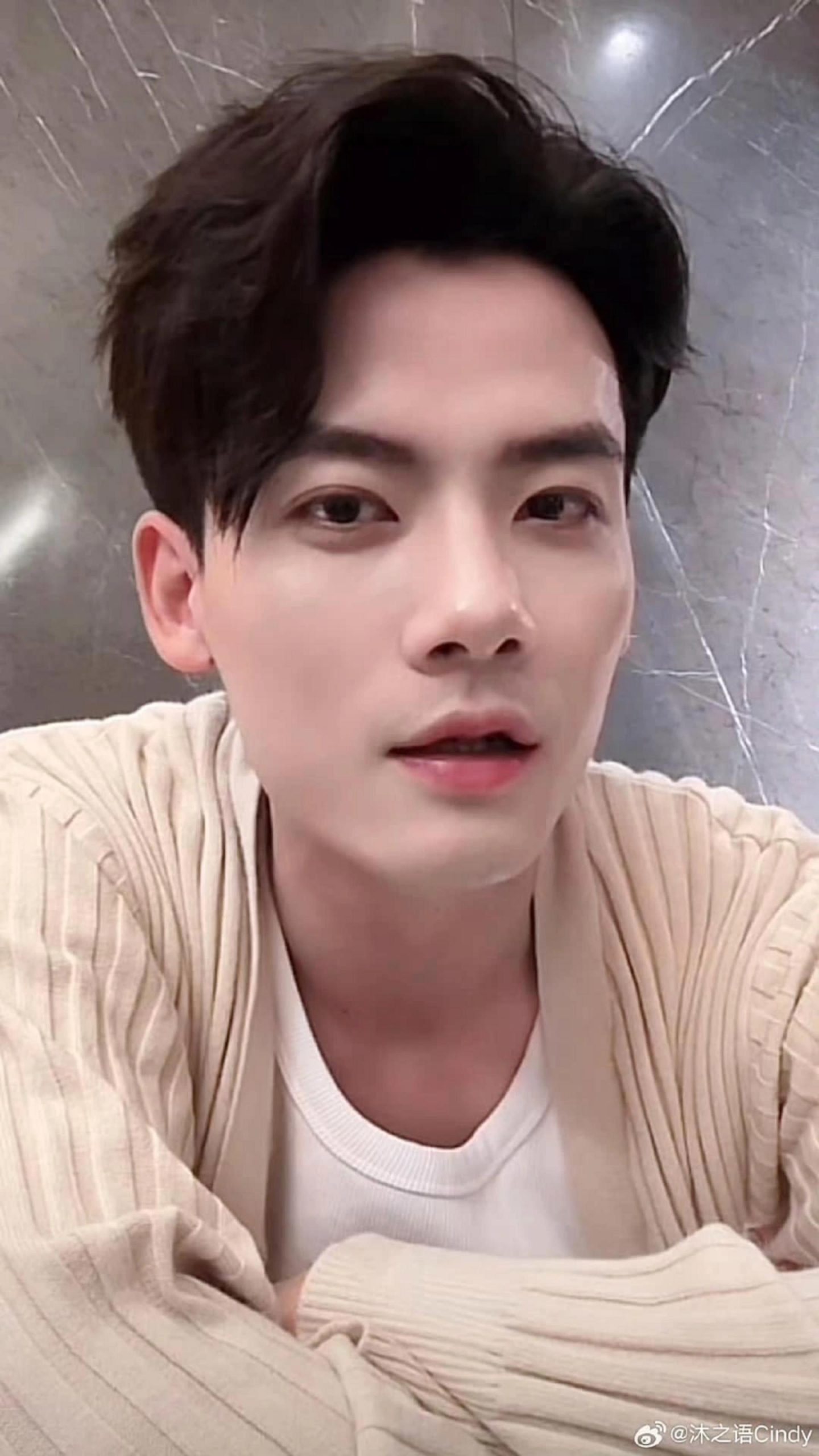  Vẻ điển trai của nam diễn viên Trần Cương