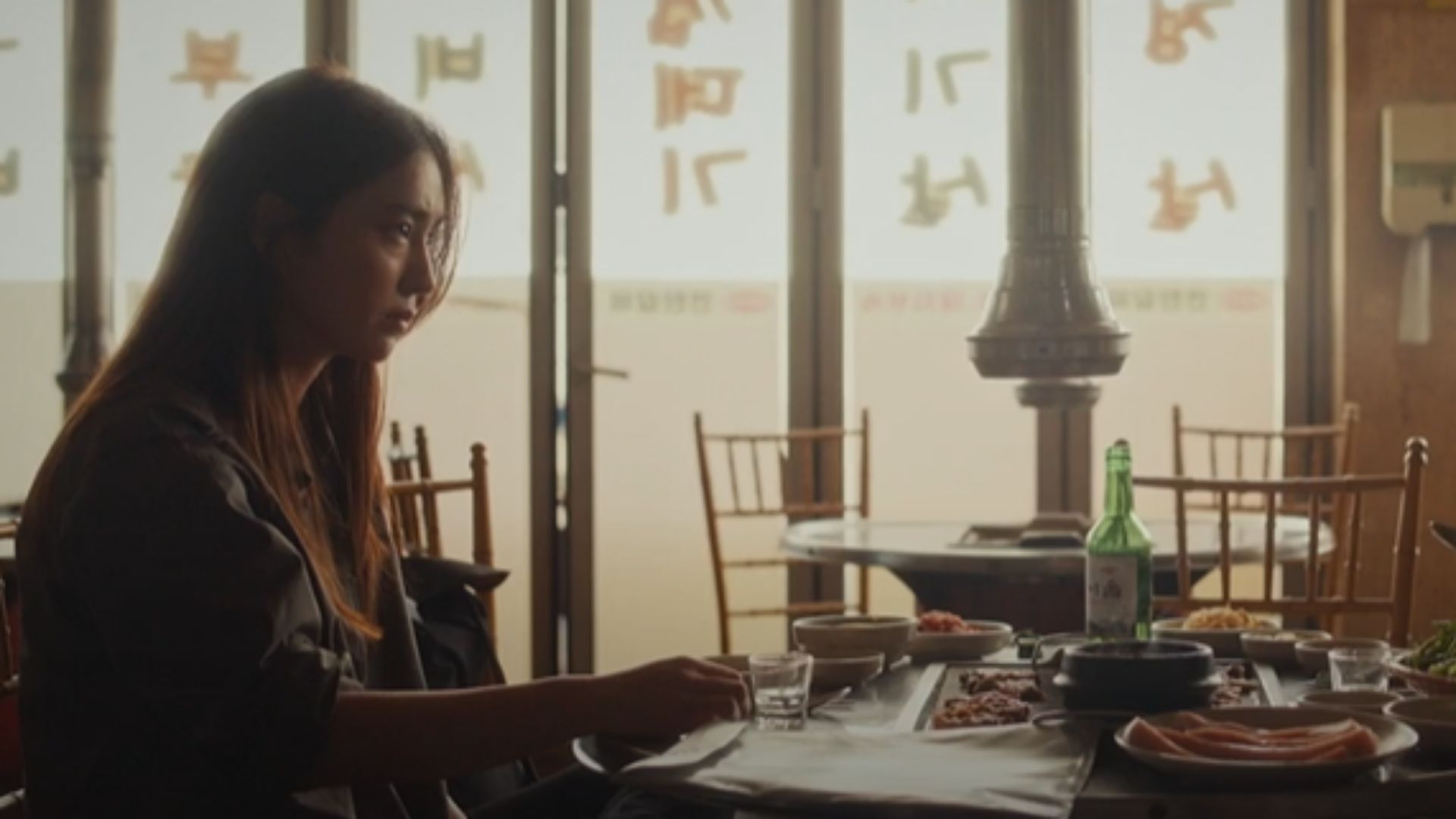 J trực tiếp theo dõi sự phẫn nộ của đối phương, nỗ lực sử dụng quân bài tâm lý cuối cùng để trực tiếp bảo vệ bản thân