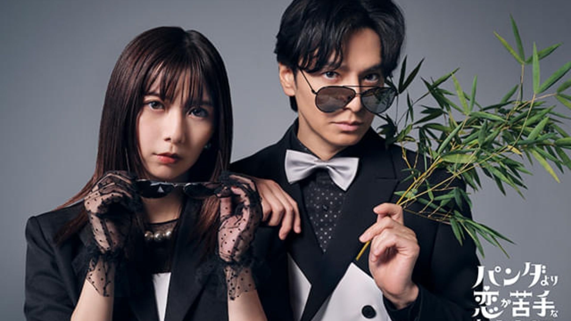 Ichiha Shibata nỗ lực ghi chép lại những lời khuyên sắc sảo của Tsukasa Shido ngay tại phim trường đầy hỗn loạn