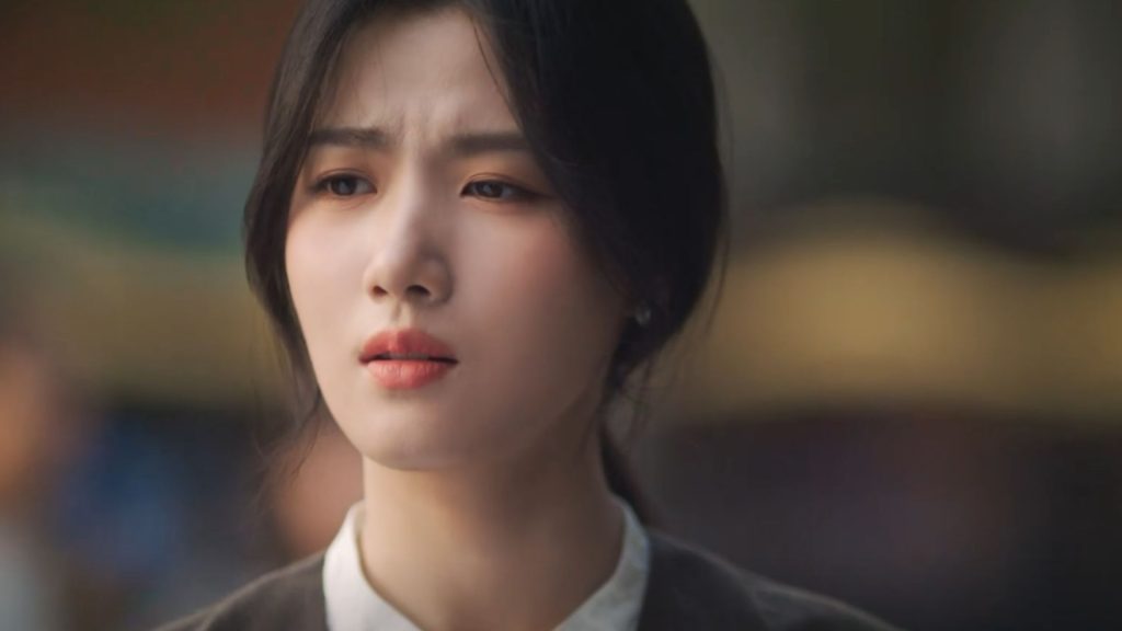 Yết Hí tập 8: Tiêu Trĩ Vũ cầu hôn Hồ Tu trong Dung Thành thu nhỏ và cuộc đối đầu với định kiến gia đình