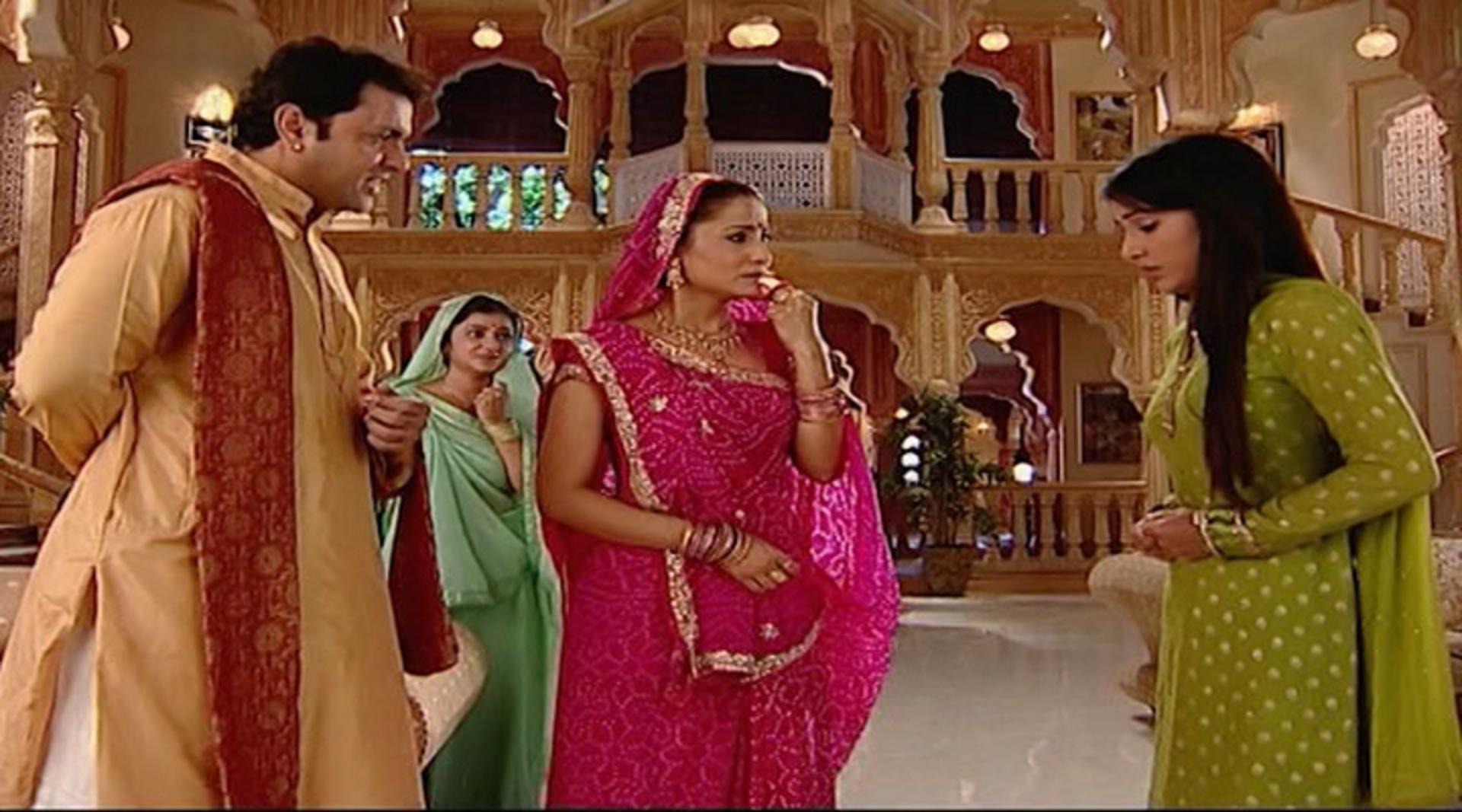 Sự thật luôn là thứ vũ khí sắc bén nhất để đập tan mọi dối lừa.