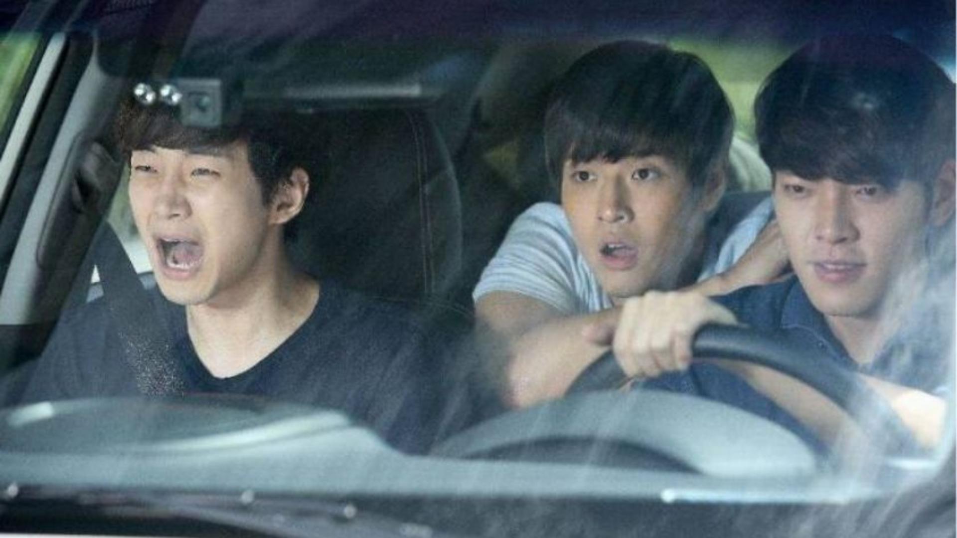 Bộ ba bạn thân cùng đối mặt với những rắc rối tuổi trẻ